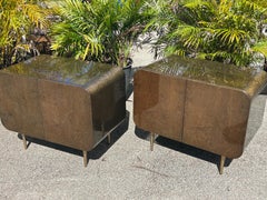 Pareja de Pace, armarios modernos con tapas de arce ojo de pájaro  y Patas de Latón