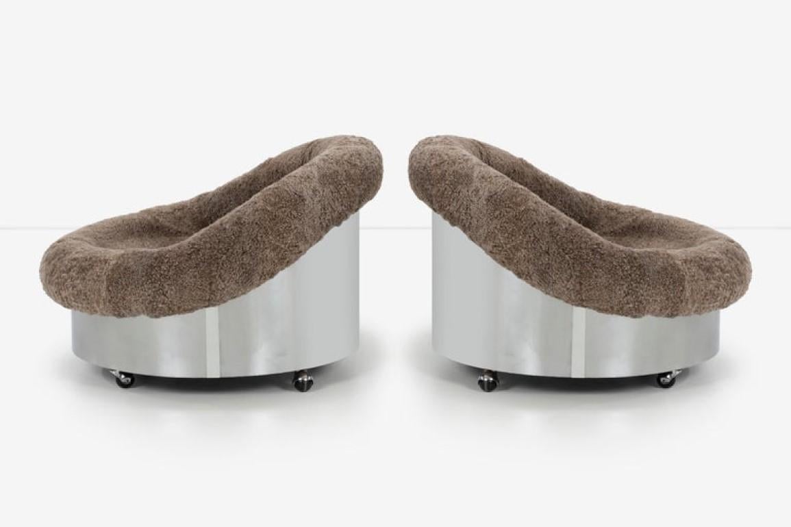 Mid-Century Modern Pair of Pace Styled Lounge Chairs with Lambs Wool Tubs