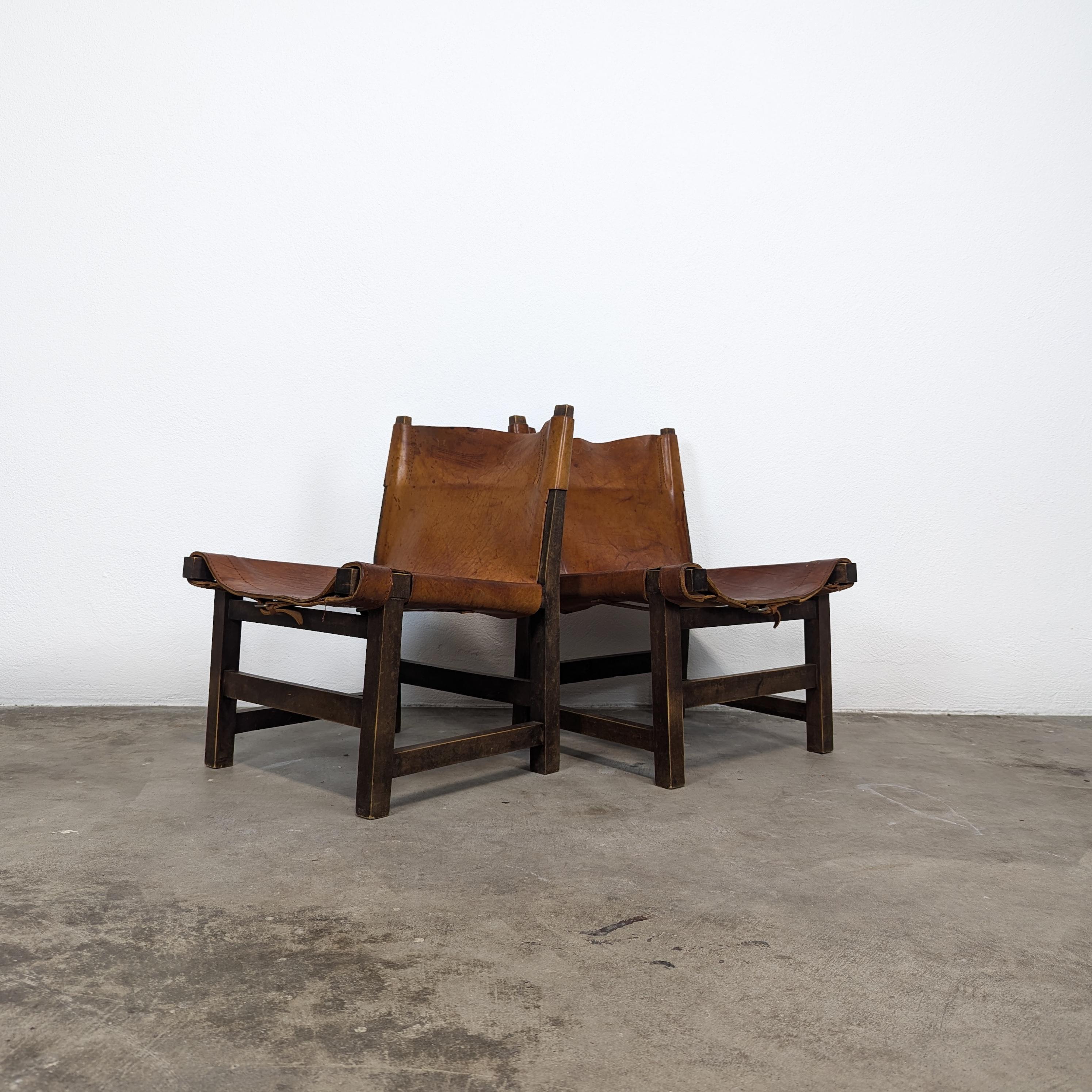 Spanish Pair of Paco Muñoz for Darro, 'Riaza' Chair Walnut and Leather, Spain, c1960s For Sale