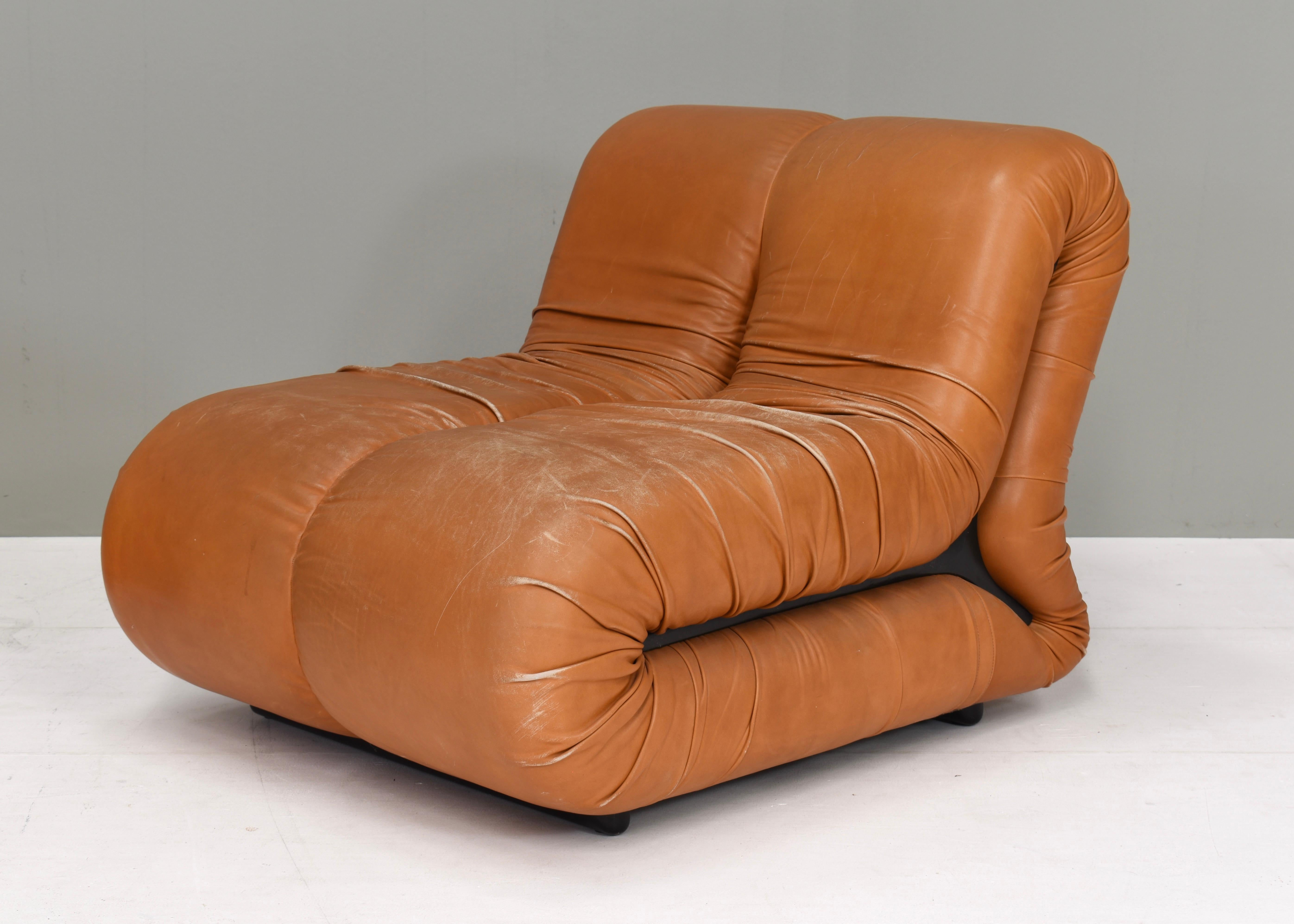 Pair of Pagrù Lounge Chairs by Claudio Vagnoni, Italy - circa 1960 1