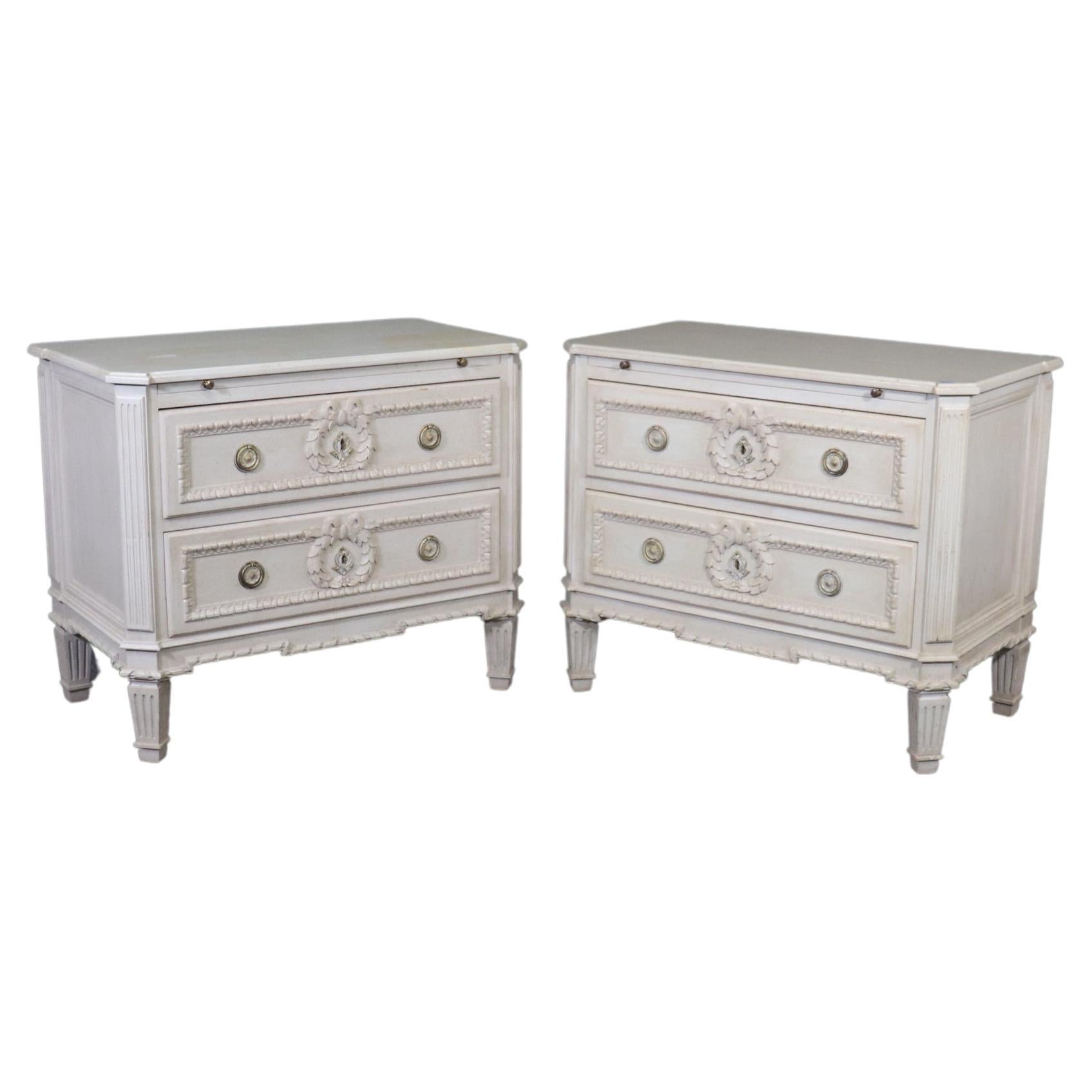 Pair of Romantic HandPainted Nightstands by Patina For Sale at 1stDibs