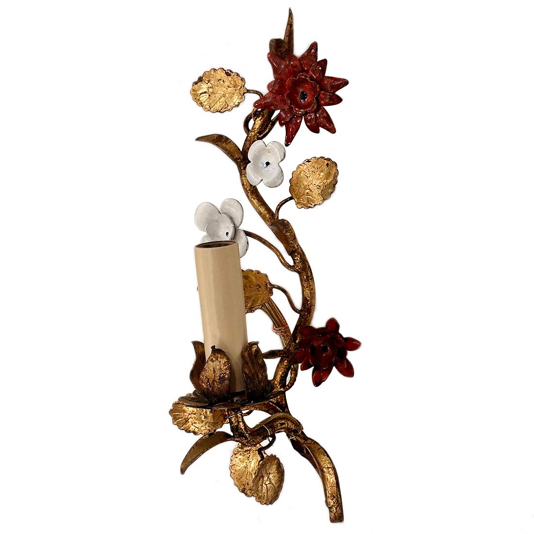 Pair of circa 1950's Italian gilt sconces with enamelled flowers.

Measurements:
Height: 11.75