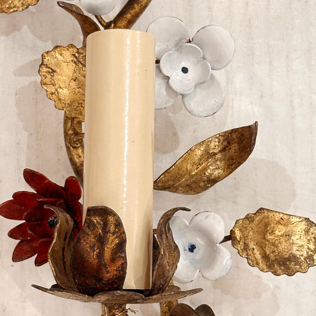 Mid-20th Century Pair of Painted and Gilt Sconces For Sale