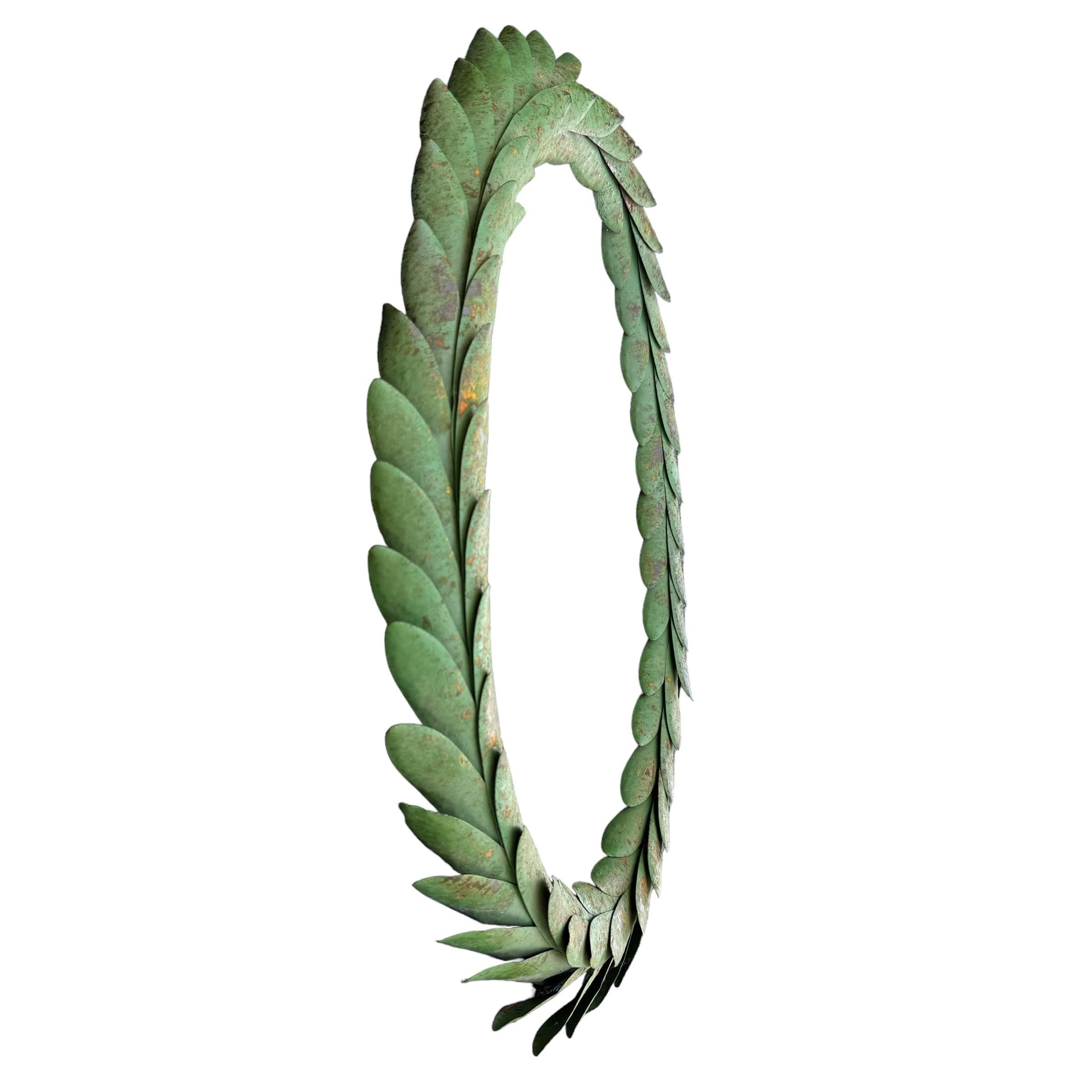 Pair of Painted and Gilt Tole Laurel Wreaths In Good Condition In Chicago, IL