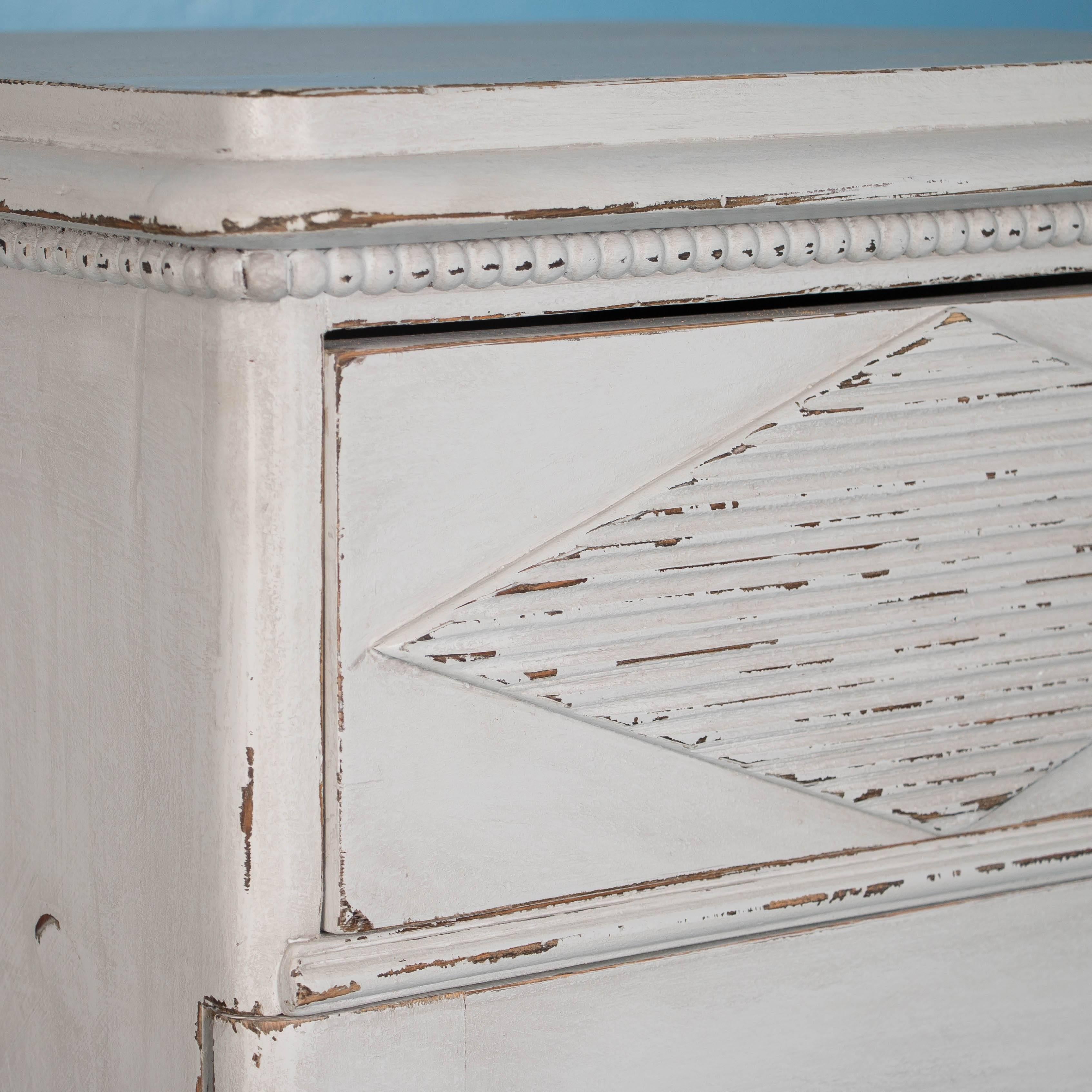 19th Century Pair of Painted Antique Swedish Gustavian Cabinets