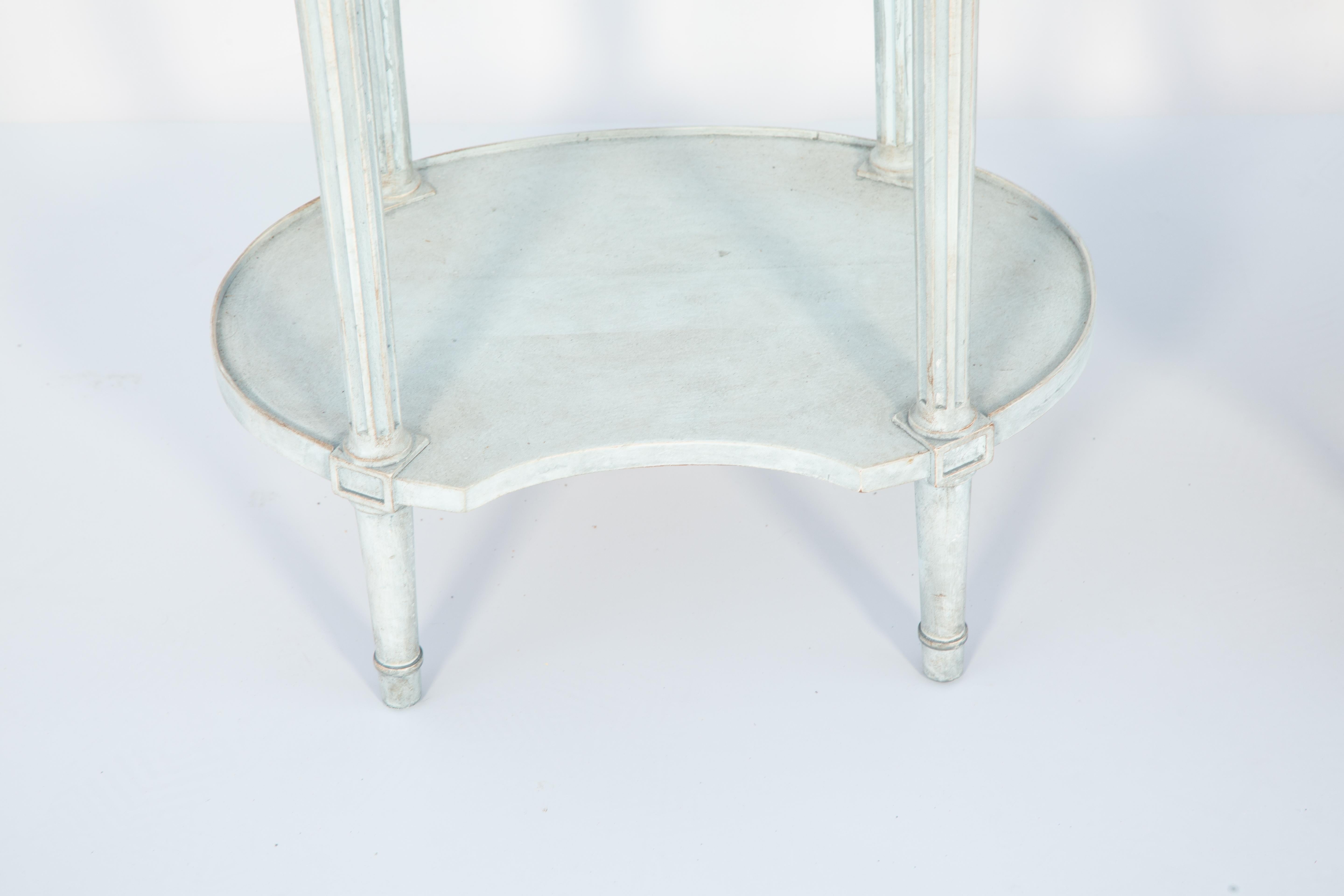 Pair of Painted Bedside Tables with Oval Mirrored Tops In Good Condition For Sale In West Palm Beach, FL