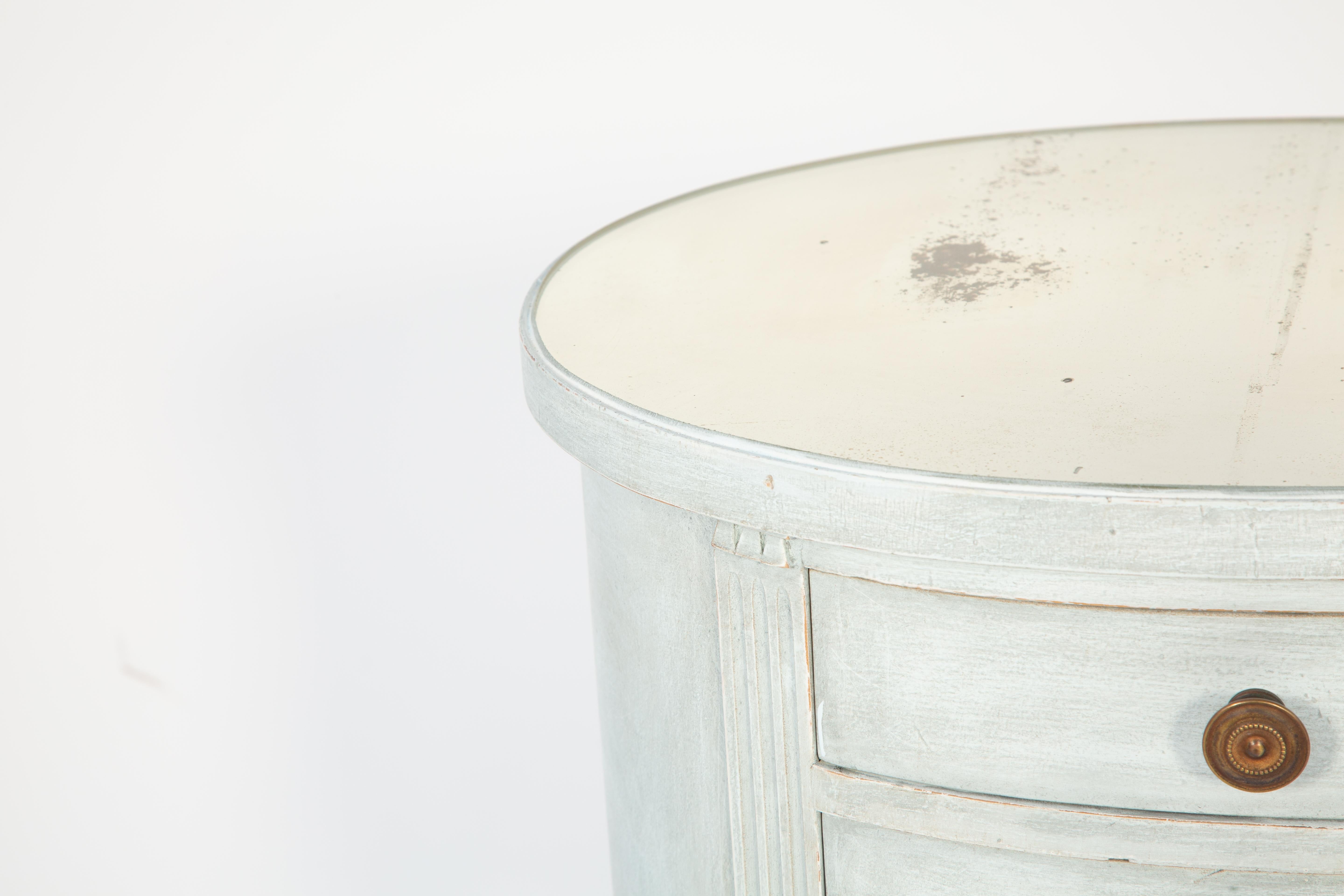 Pair of Painted Bedside Tables with Oval Mirrored Tops For Sale 1