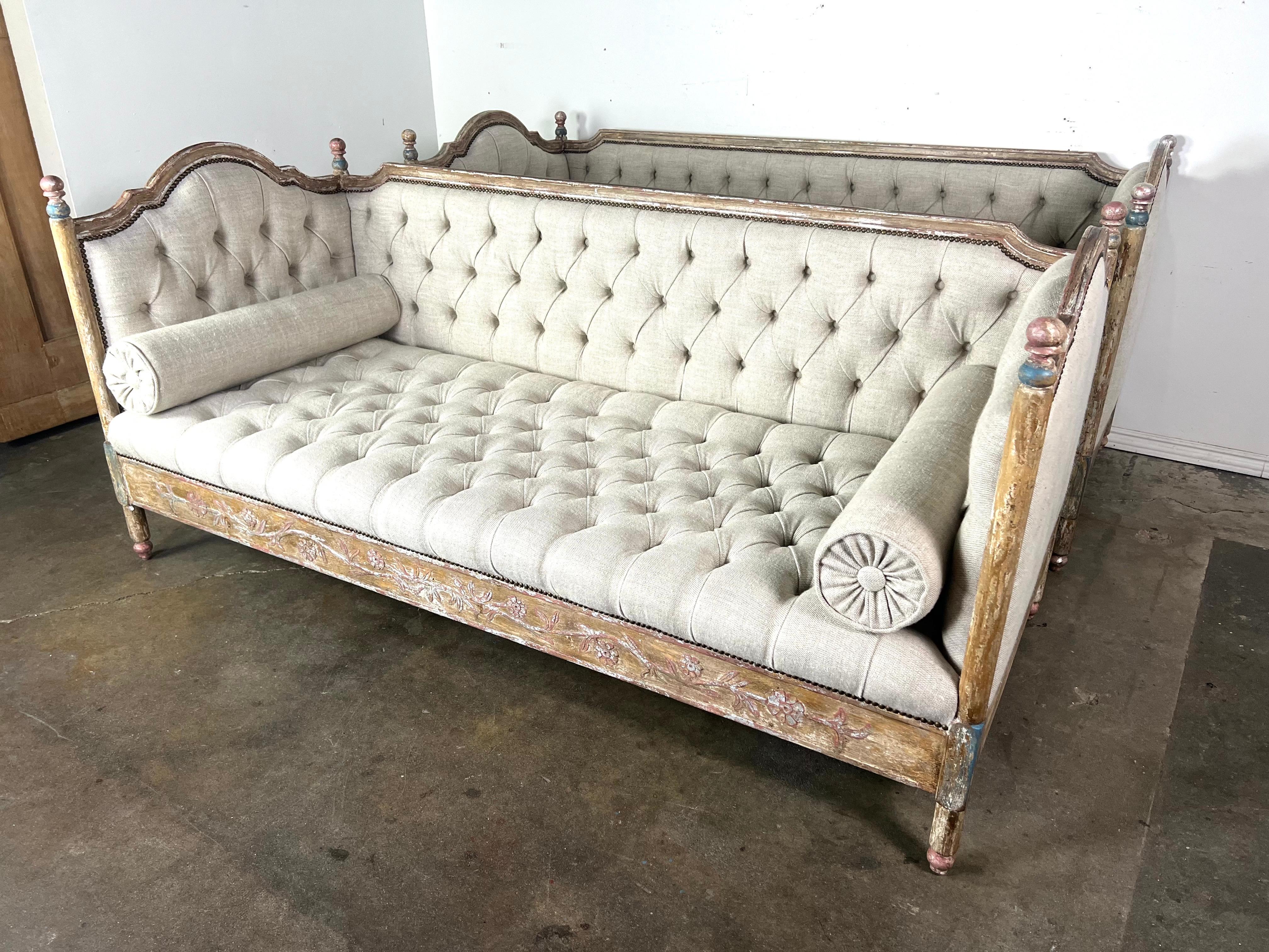 Pair of Painted Carved Wood Linen Upholstered Daybeds 1930's In Distressed Condition In Los Angeles, CA