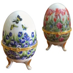 Antique Pair of Painted Decorative Ceramic Boxes Tripod Eggs