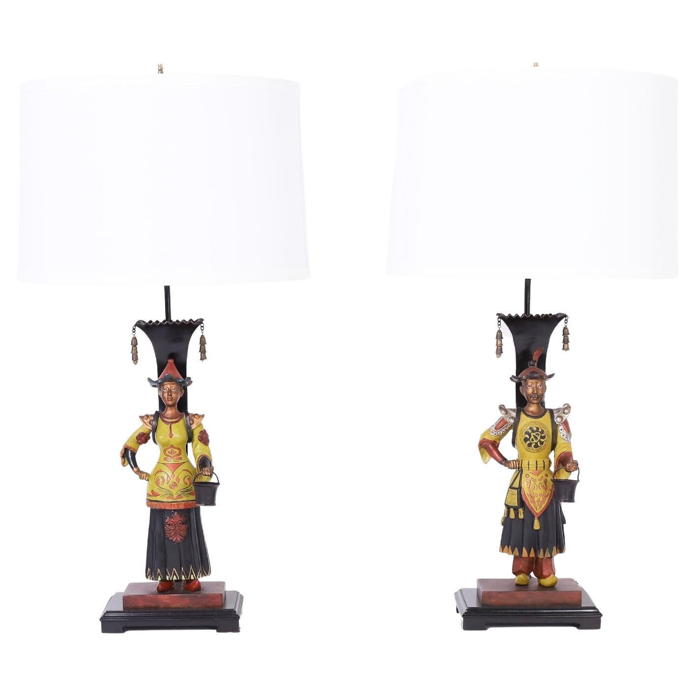 Paire de lampes de table figuratives peintes