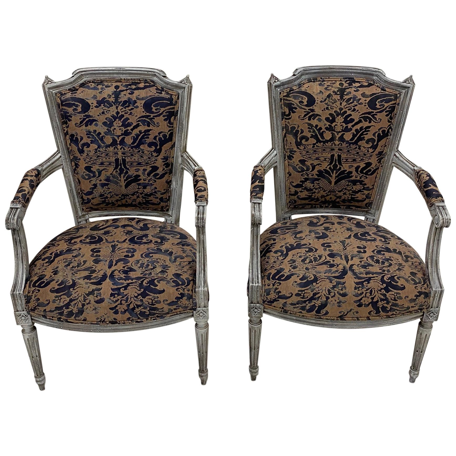 Pareja de Sillones Franceses Pintados Fauteuils con Tapicería Fortuny