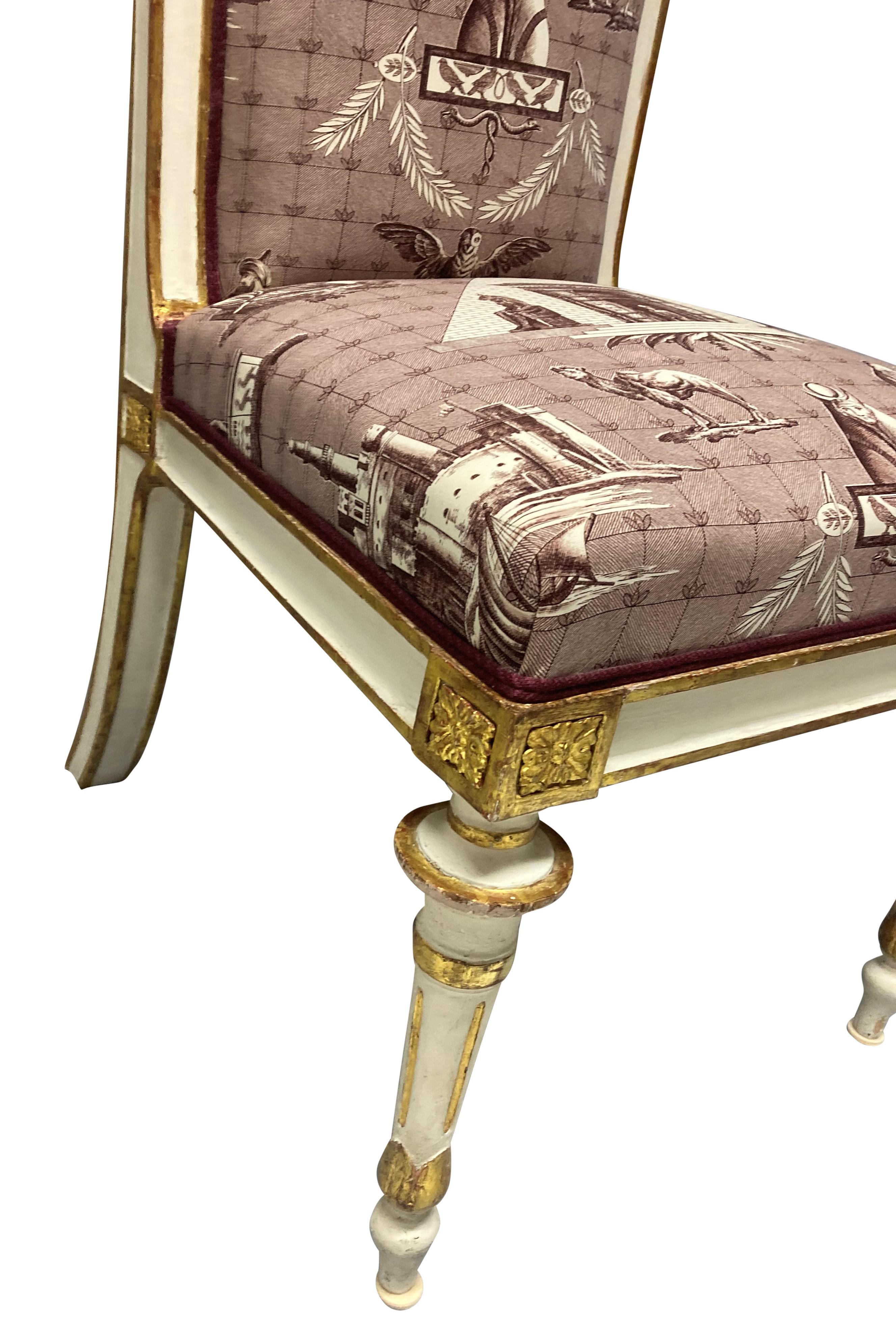 Hêtre Paire de chaises Empire françaises peintes et dorées en vente