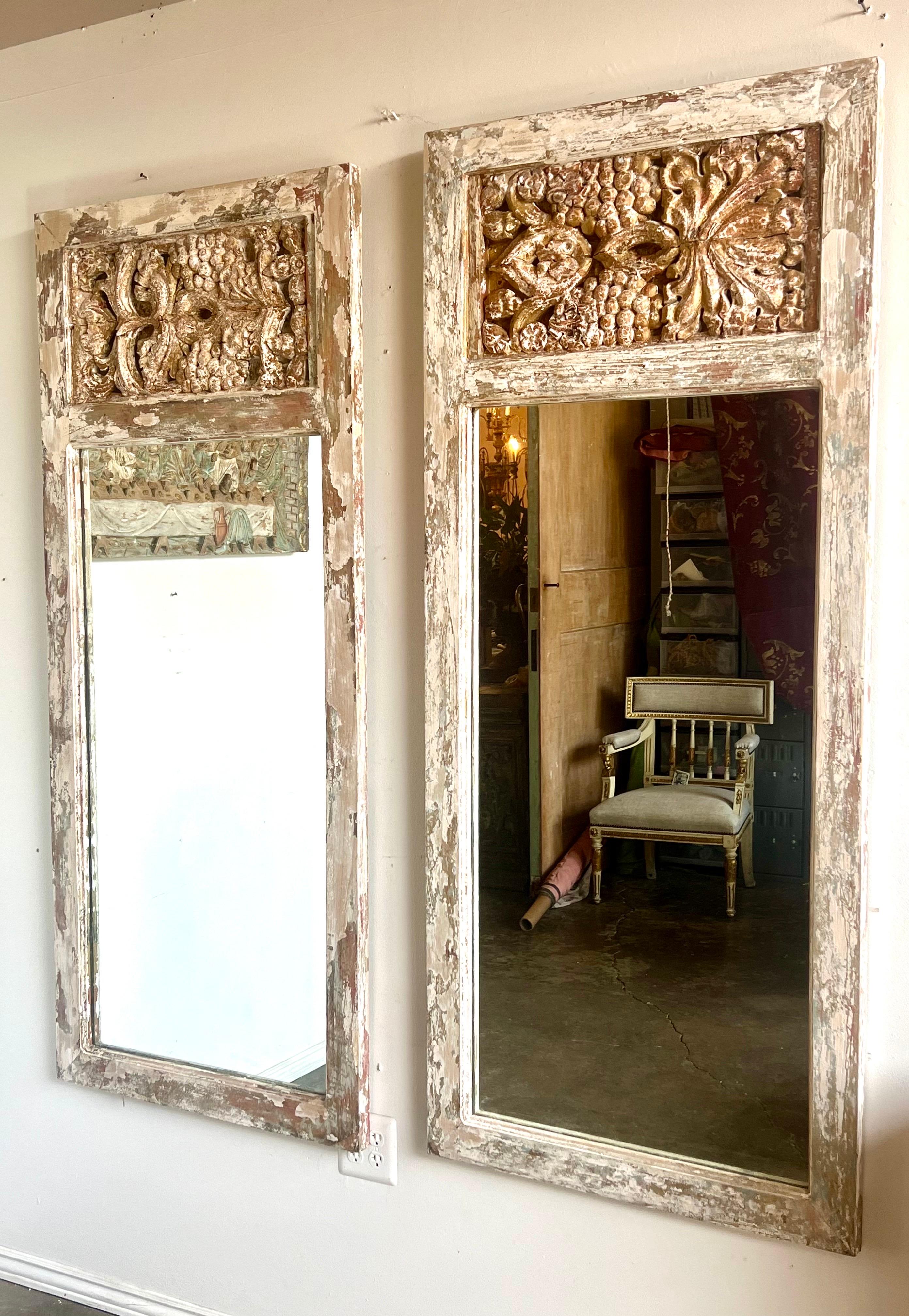 Pair of Painted & Gilt Wood Carved Mirrors C. 1930's For Sale 9
