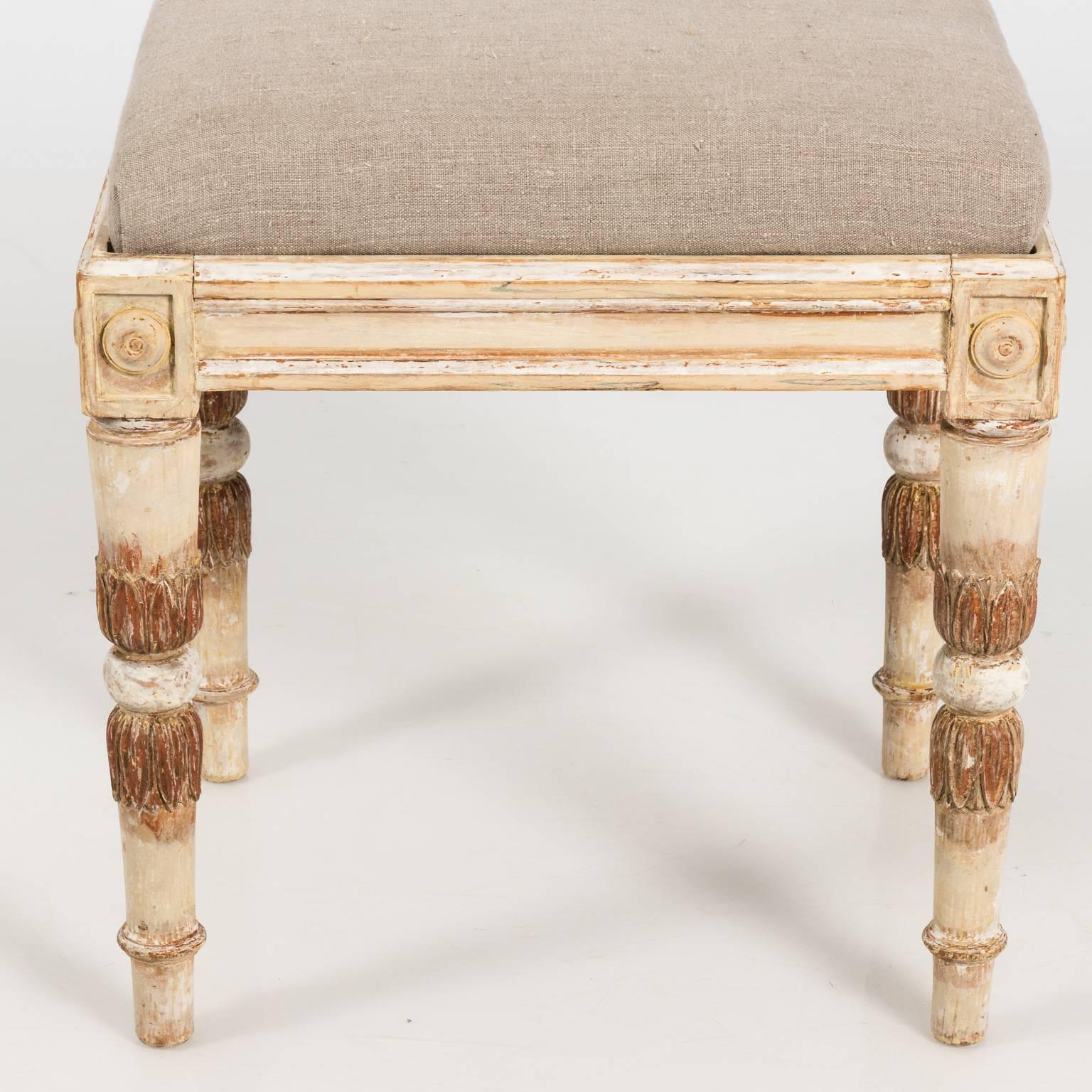 Pair of Painted Gustavian Benches In Good Condition In Stamford, CT