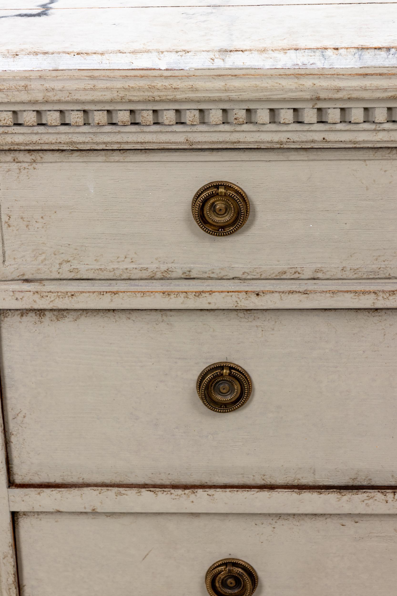 Wood Pair of Painted Gustavian Chest of Drawers