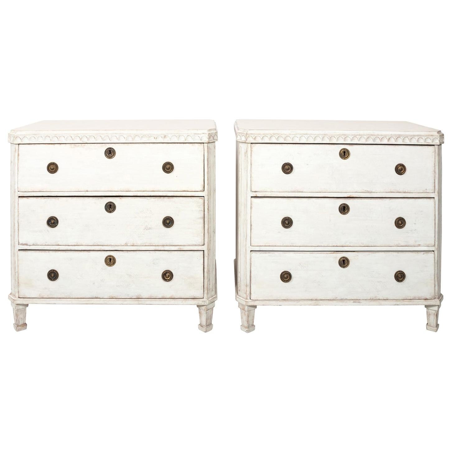 Pair of Painted Gustavian Chest of Drawers For Sale