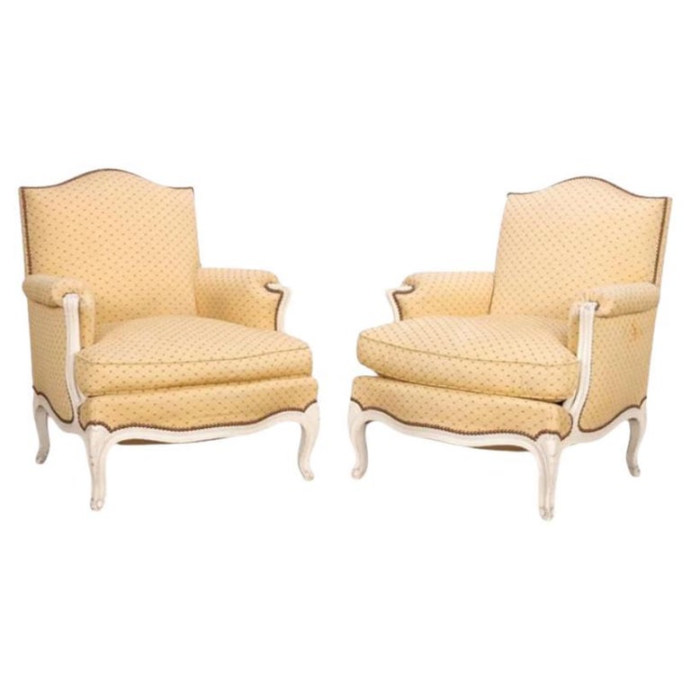 Pair of Painted Louis XV Style Bergere Chairs For Sale at 1stDibs