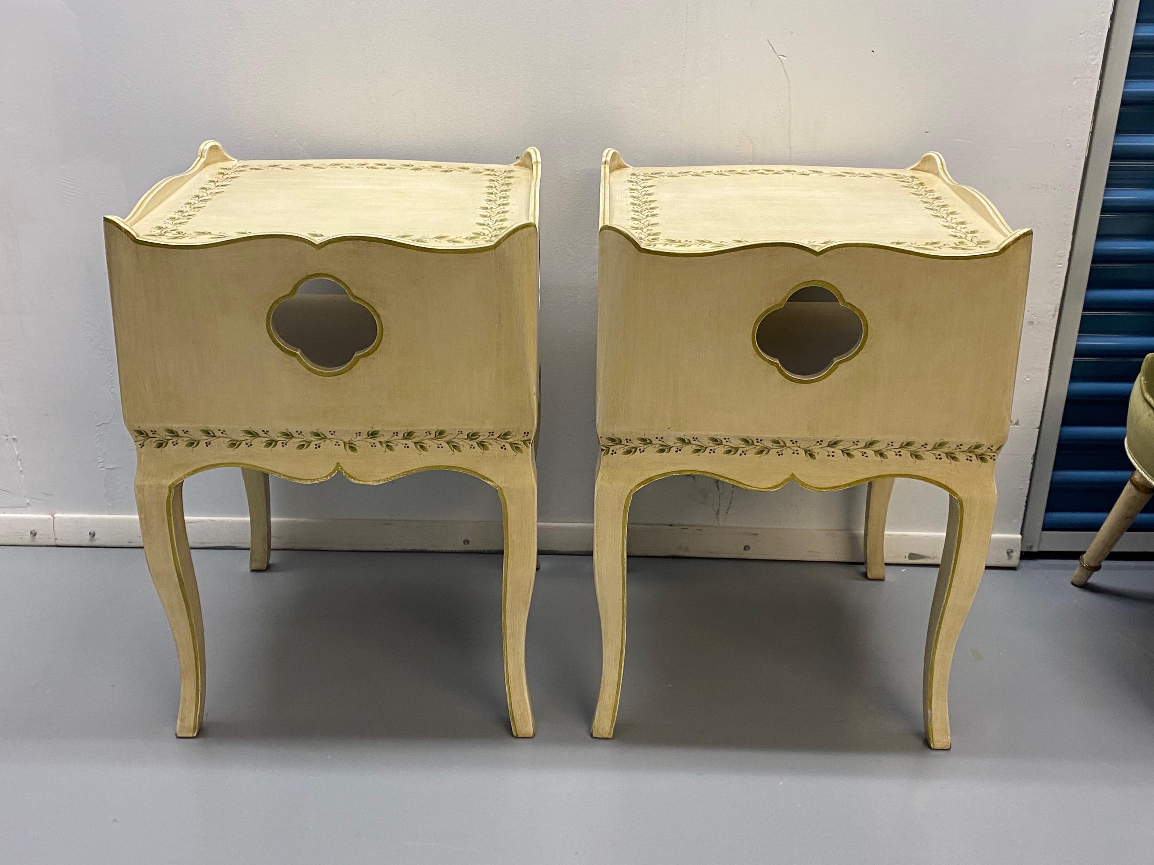 American Pair of Painted Louis XV Style Night Stands with Leaf Decoration For Sale