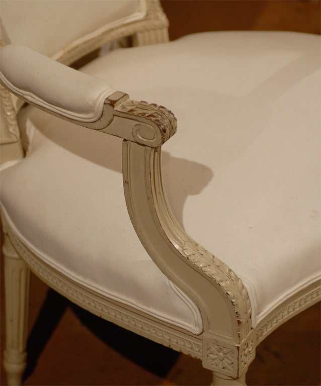 Pair of French Louis XVI Style 19th Century Painted Armchairs with Carved Decor 5