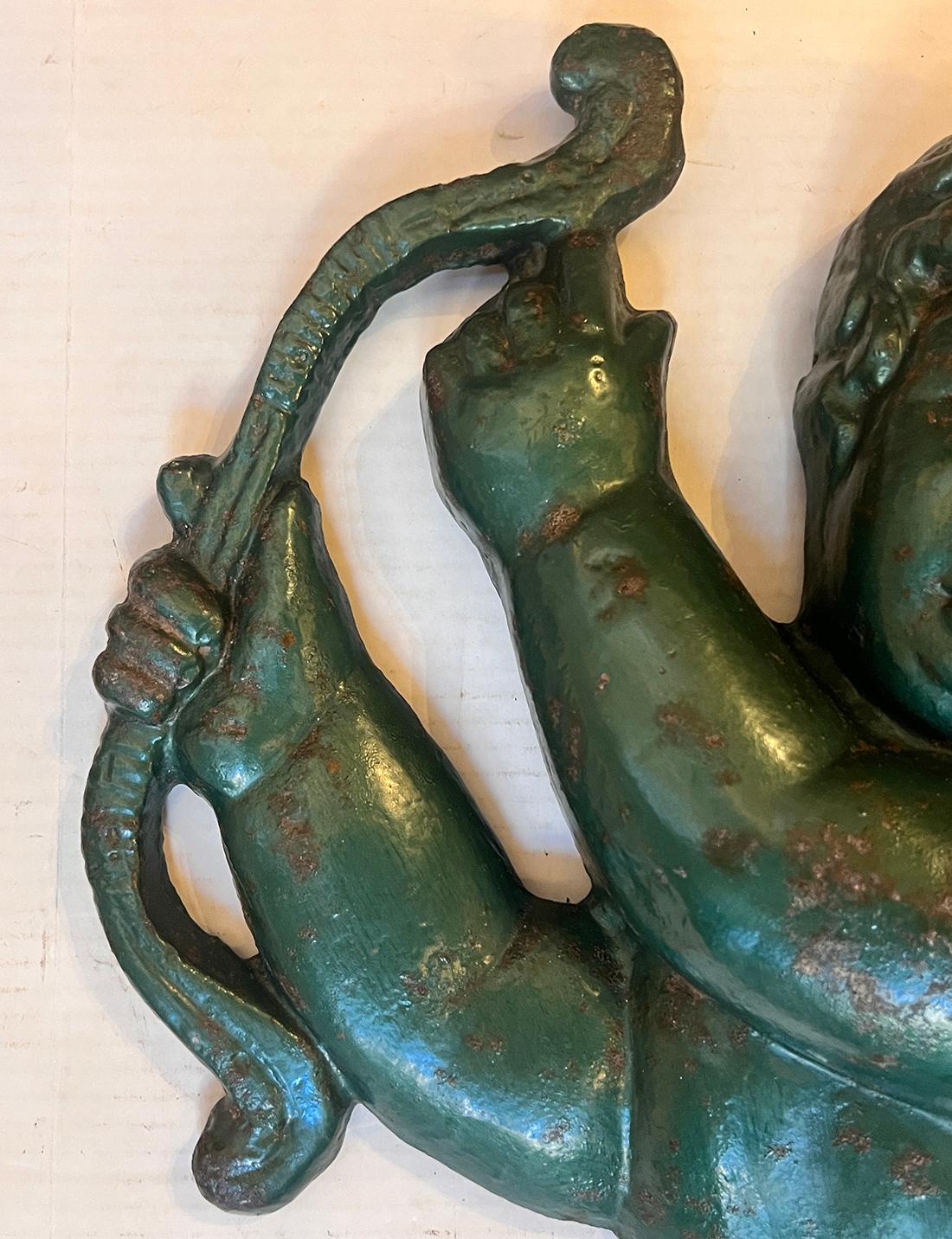 Paire d'appliques ange en métal peint Bon état - En vente à New York, NY