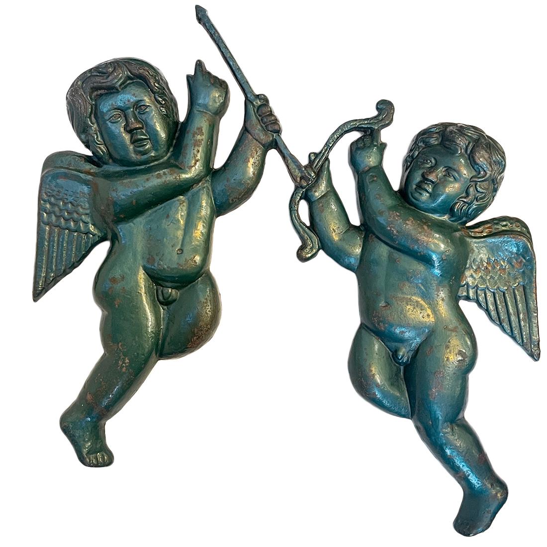 Paire d'appliques ange en métal peint en vente 3