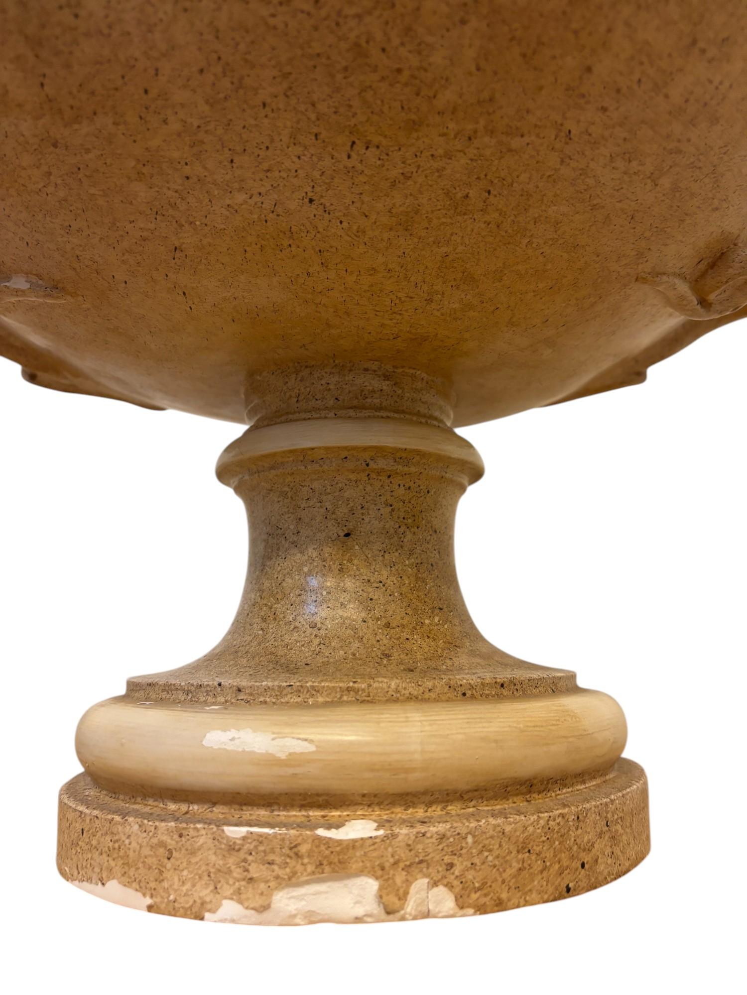 Pair of painted plaster vases with porphyry decoration in the antique style. en vente 6
