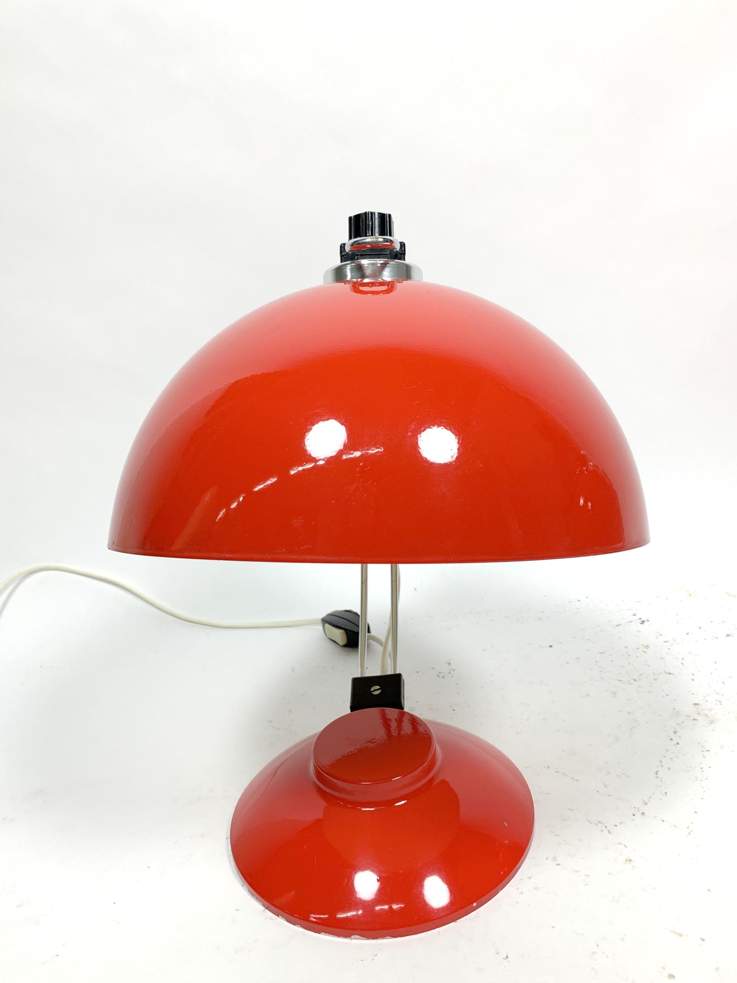 Pair of Painted Red Space Age Lamps, 1960s-1970s In Good Condition In Budapest, HU