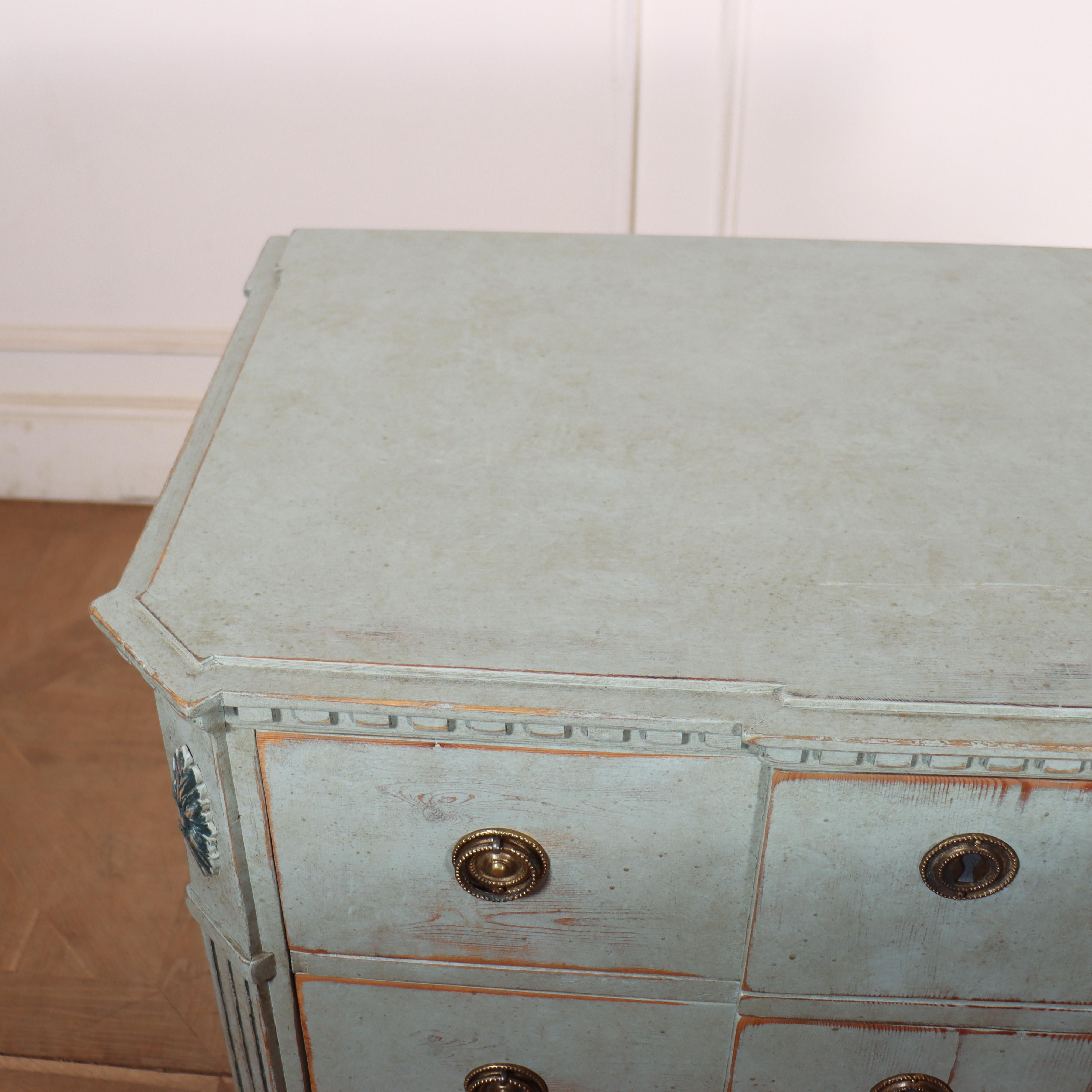 Pair of Painted Swedish Breakfront Commodes For Sale 7