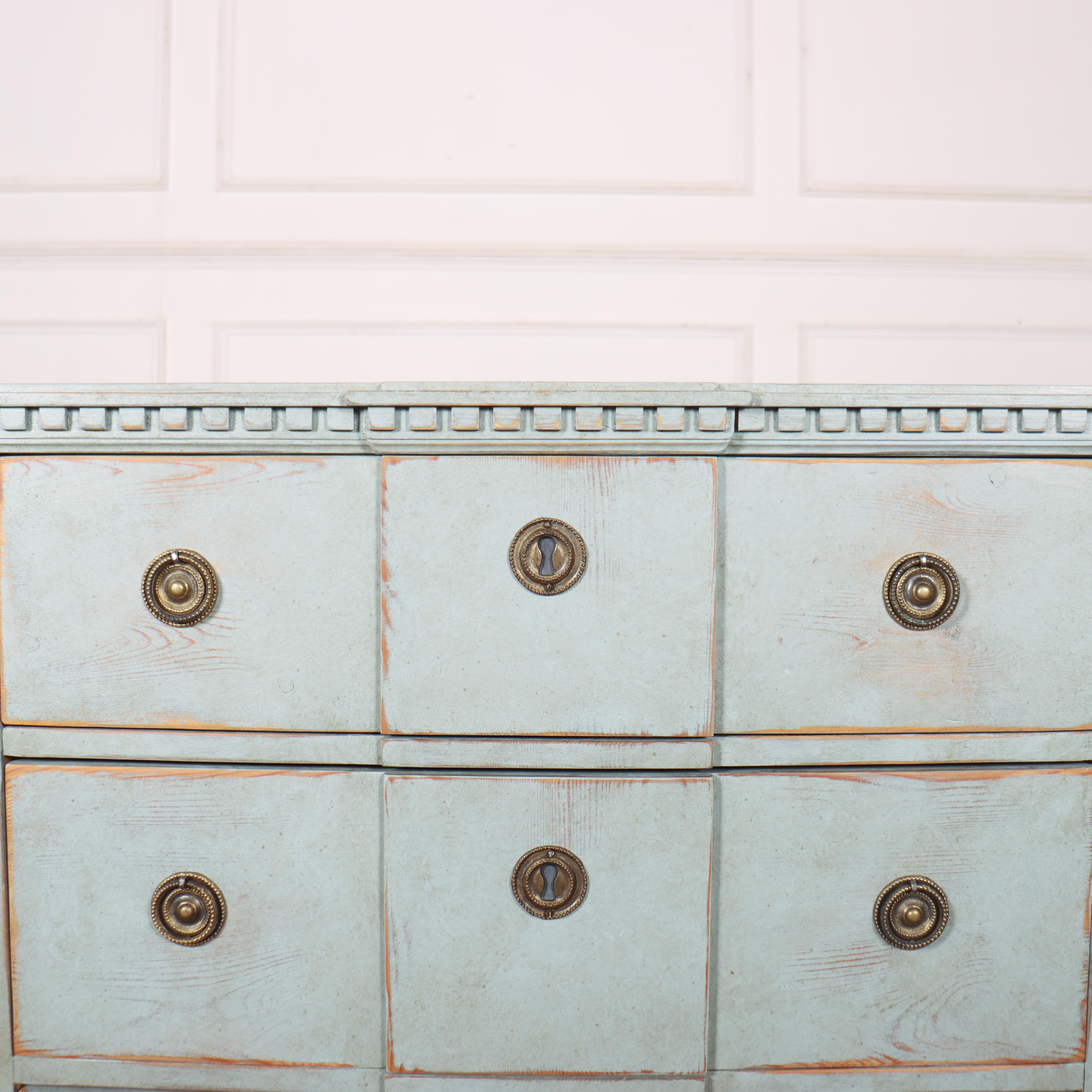 Pair of Painted Swedish Breakfront Commodes For Sale 1