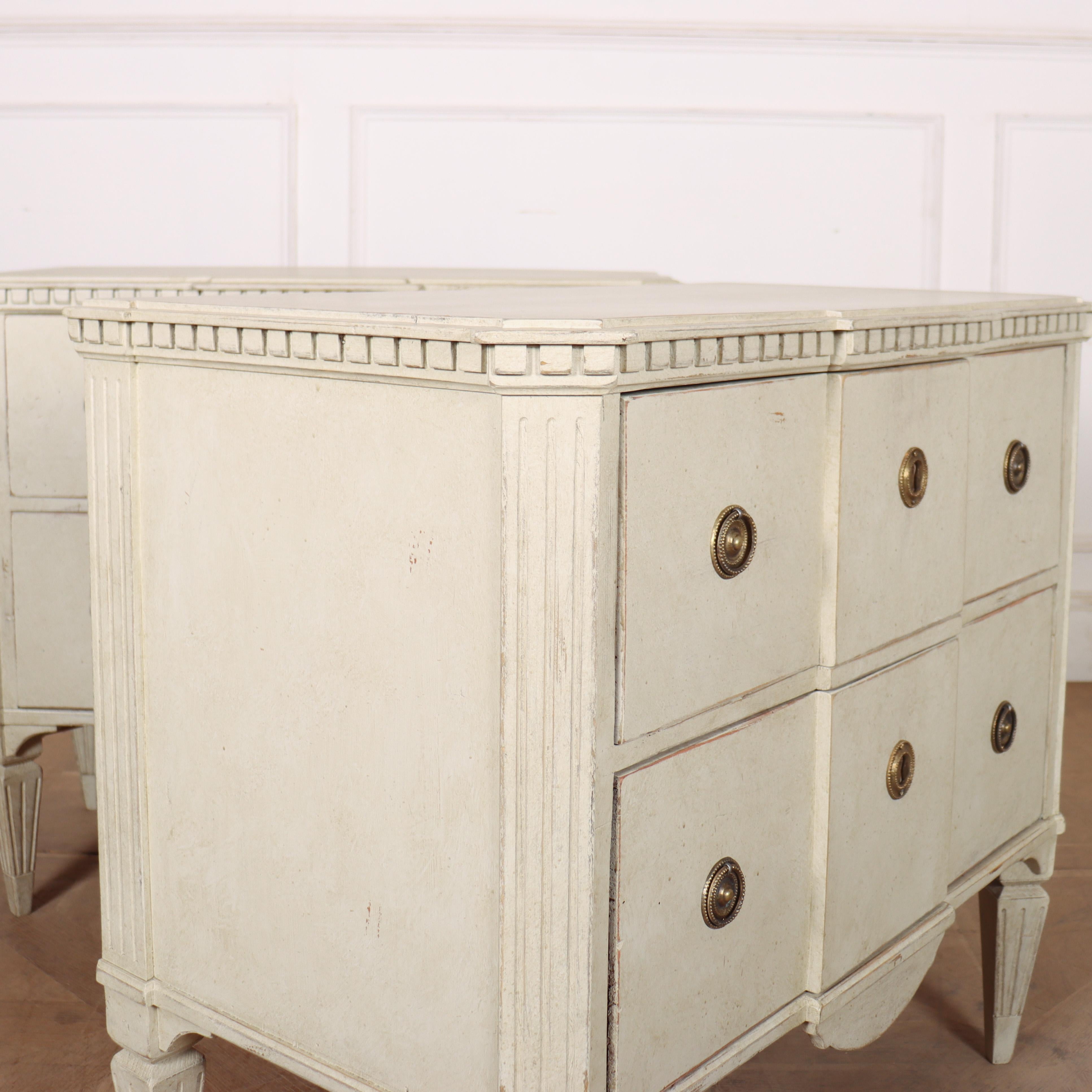 Pair of Painted Swedish Breakfront Commodes For Sale 3