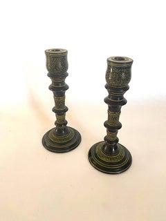 Pareja de Candeleros de Madera Pintada