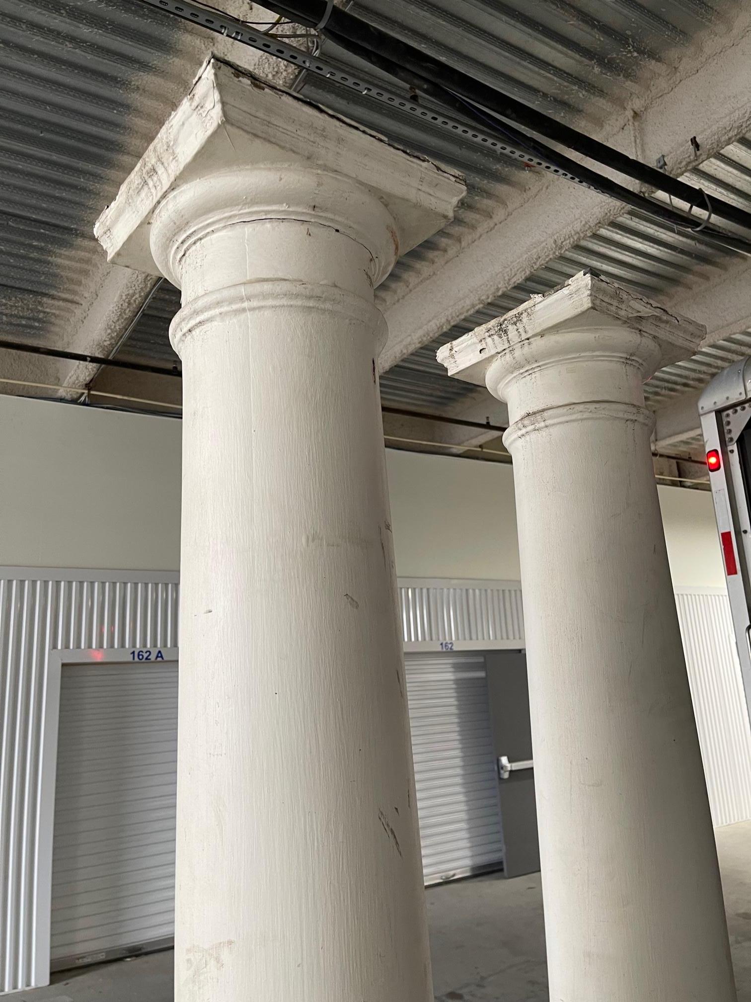 Pair of Painted Wood Full-Length Columns with Capitals and Bases, 19th Century For Sale 8