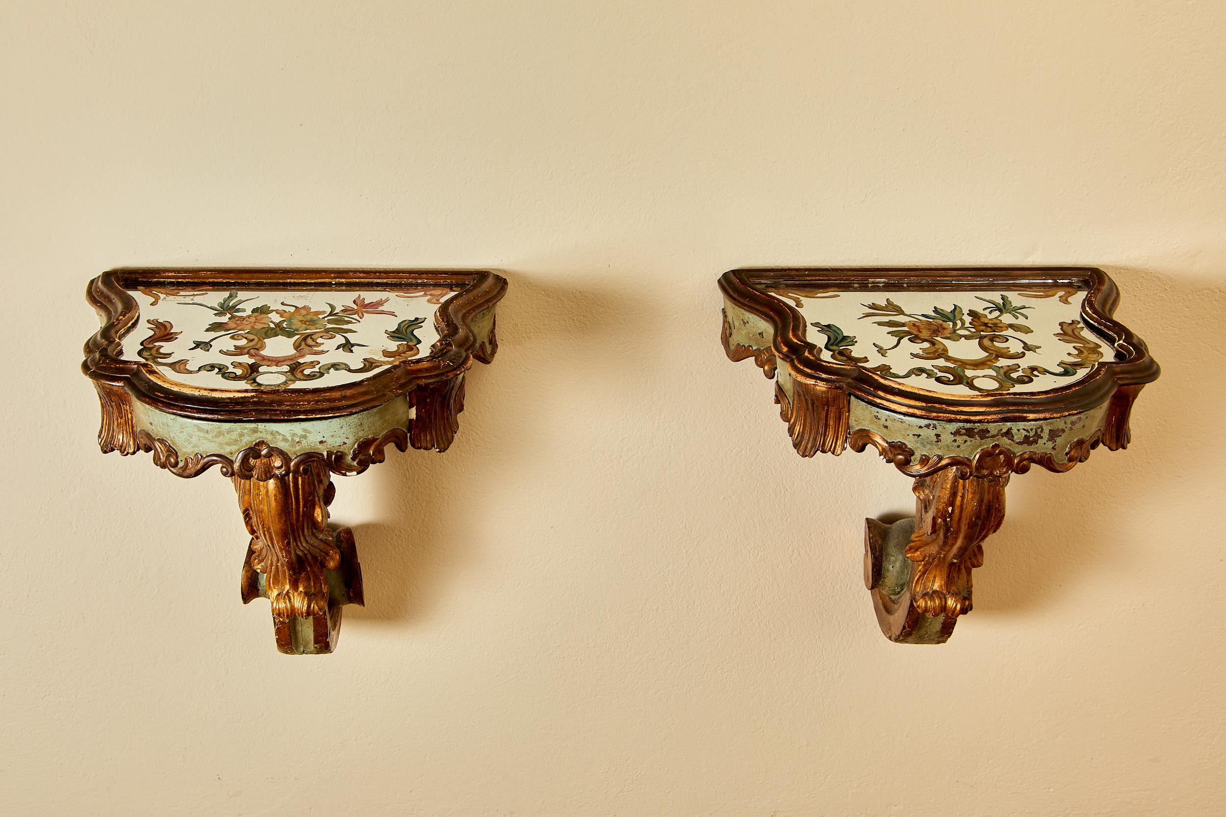 Modern Pair of painted wooden wall consoles in the style of Venetian Rocaille. For Sale