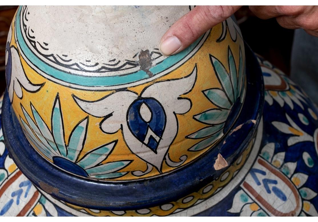 Paire de pots en céramique marocaine décorés de glaçures, taille palais en vente 3