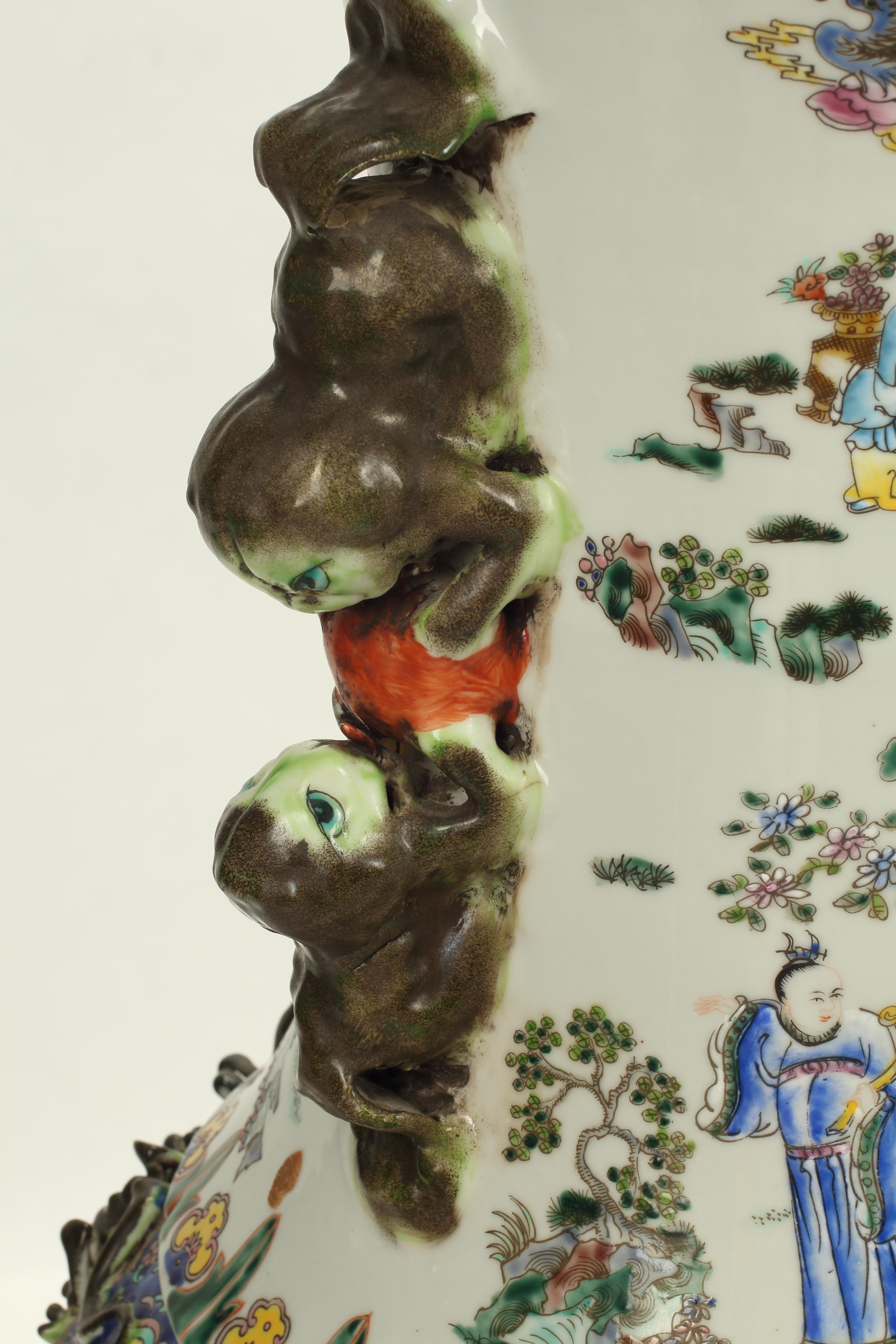 Pair of Palatial Hand Painted Chinese Porcelain Vases In Good Condition For Sale In El Monte, CA