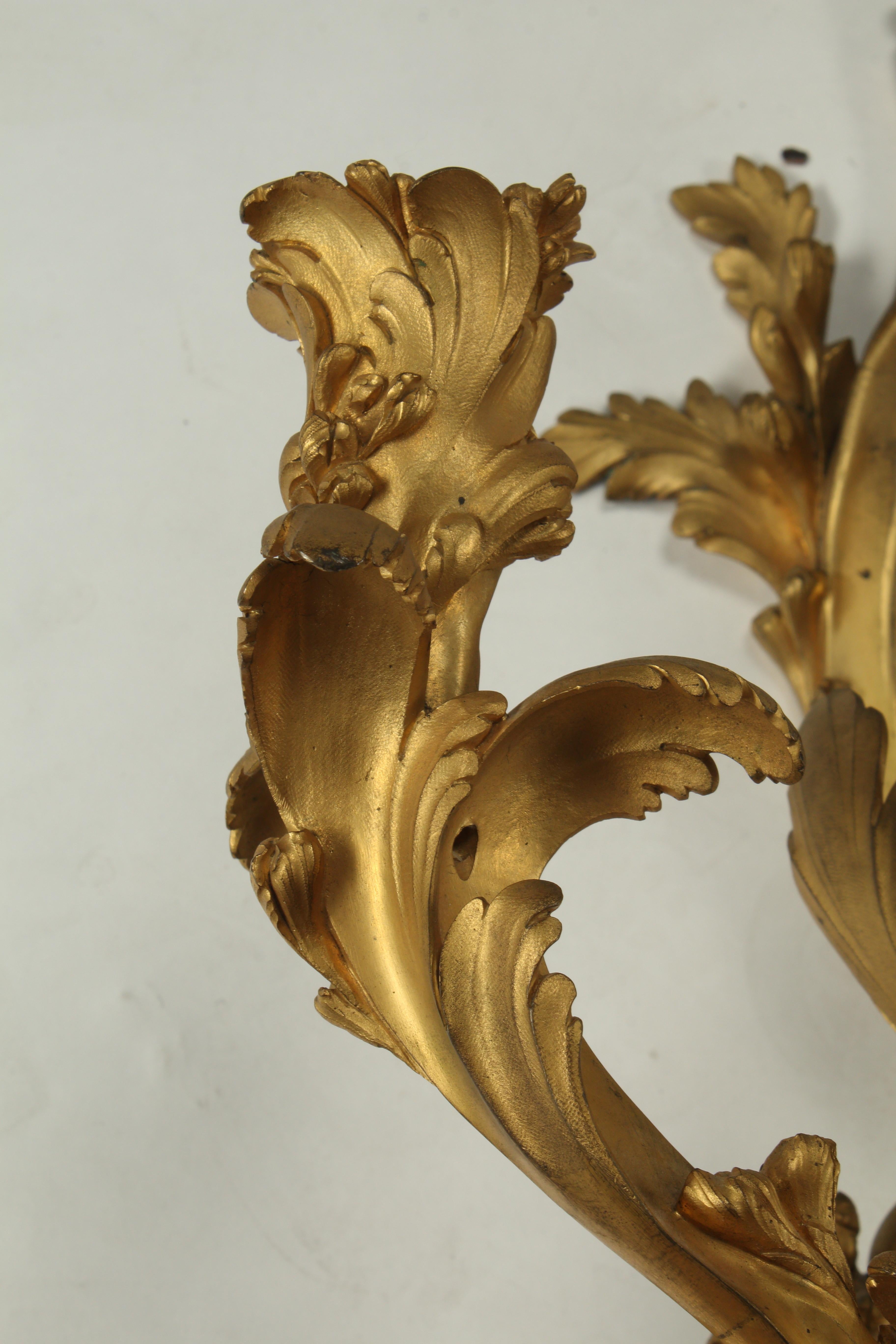 Francese Coppia di sconsigliere in bronzo ormolato in stile Luigi XV, XIX secolo in vendita