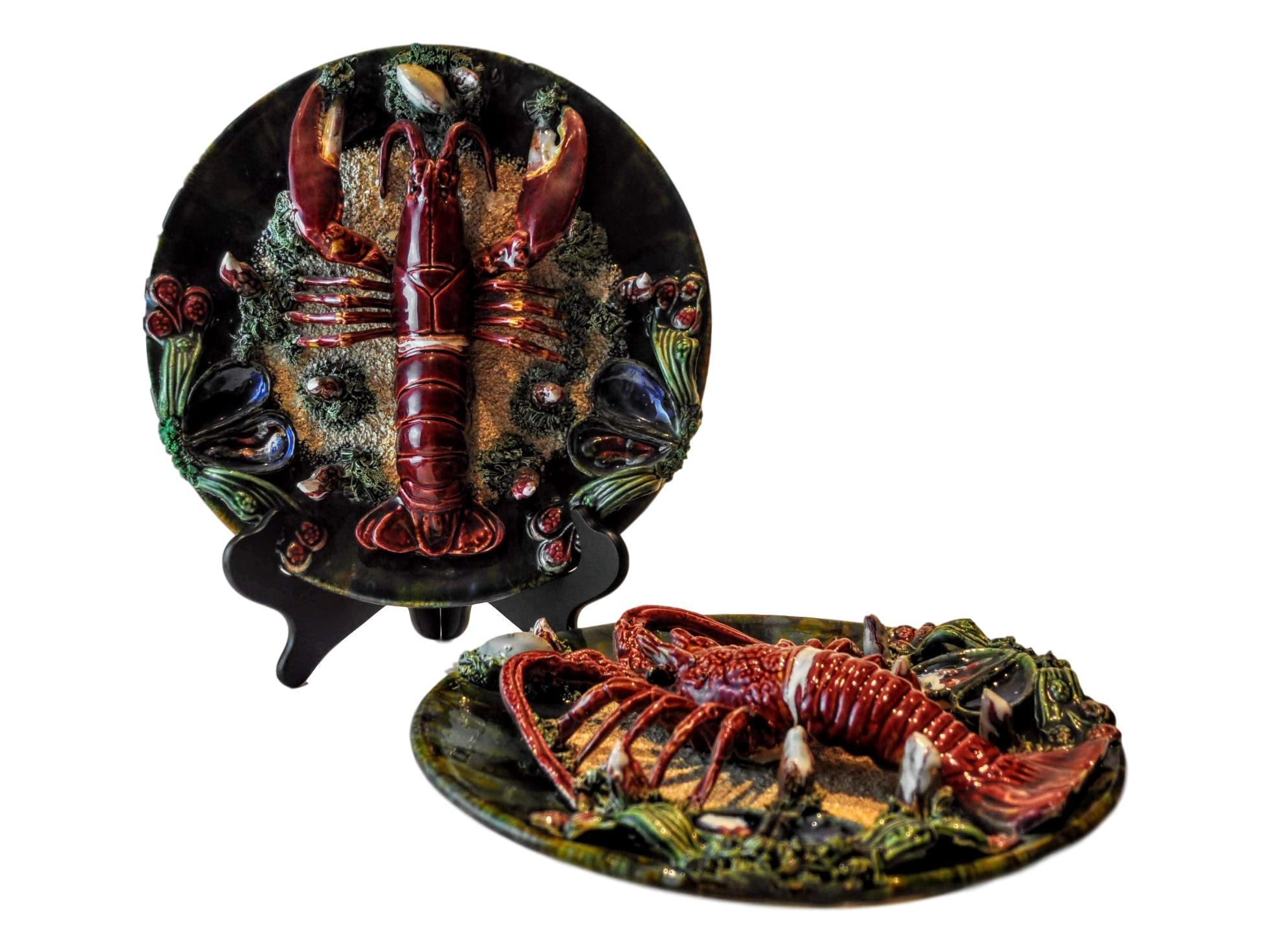 Portuguese Pair of Palissy Style Lobster Tromp L'oeil Wall Plaques, Caldas Da Rainha 1920