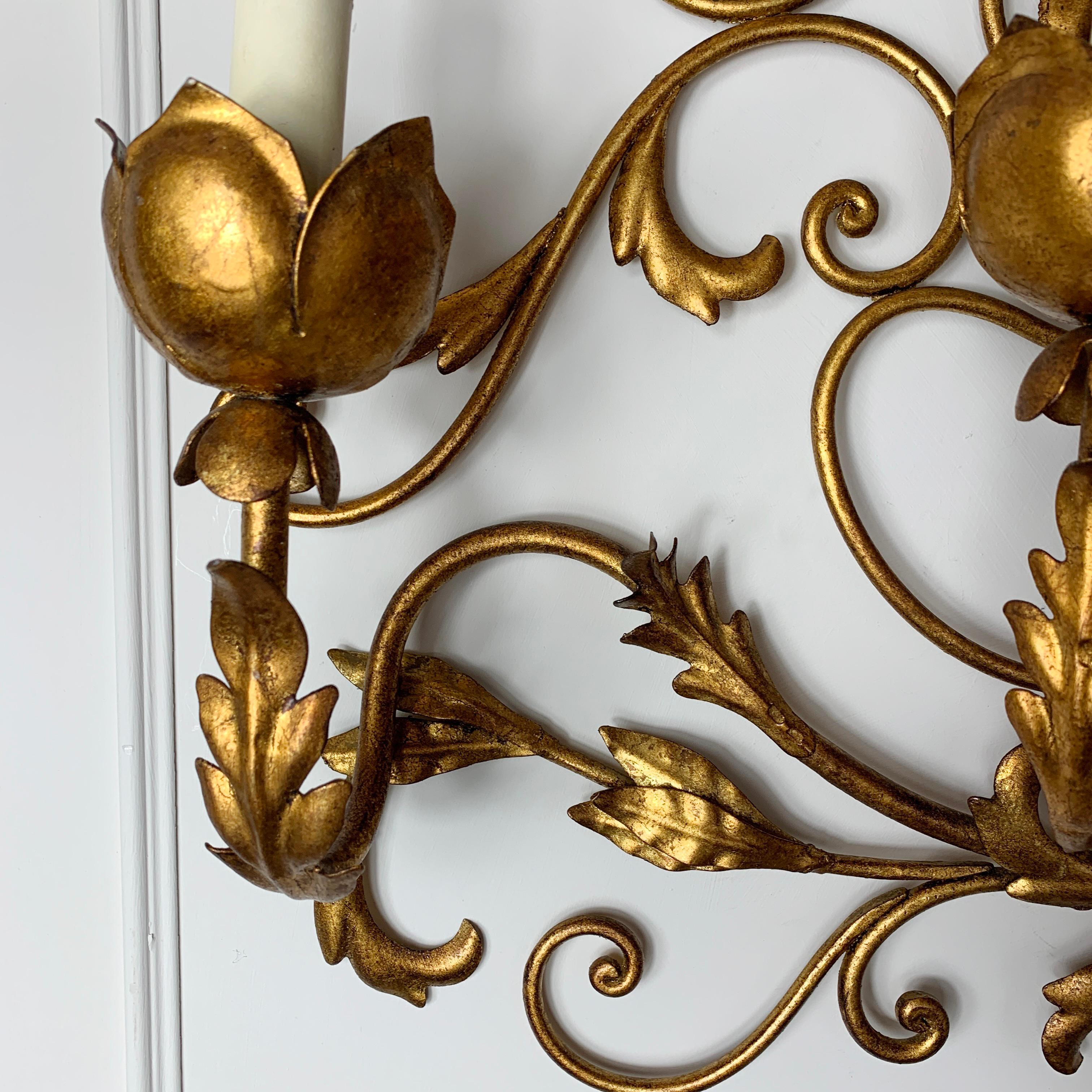 20th Century Pair of Palladio Gold Wall Sconce's Italy 1960s For Sale