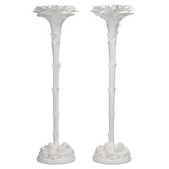 Paire de torchères ou lampadaires en feuilles de palmier à la manière de Serge Roche Plâtre