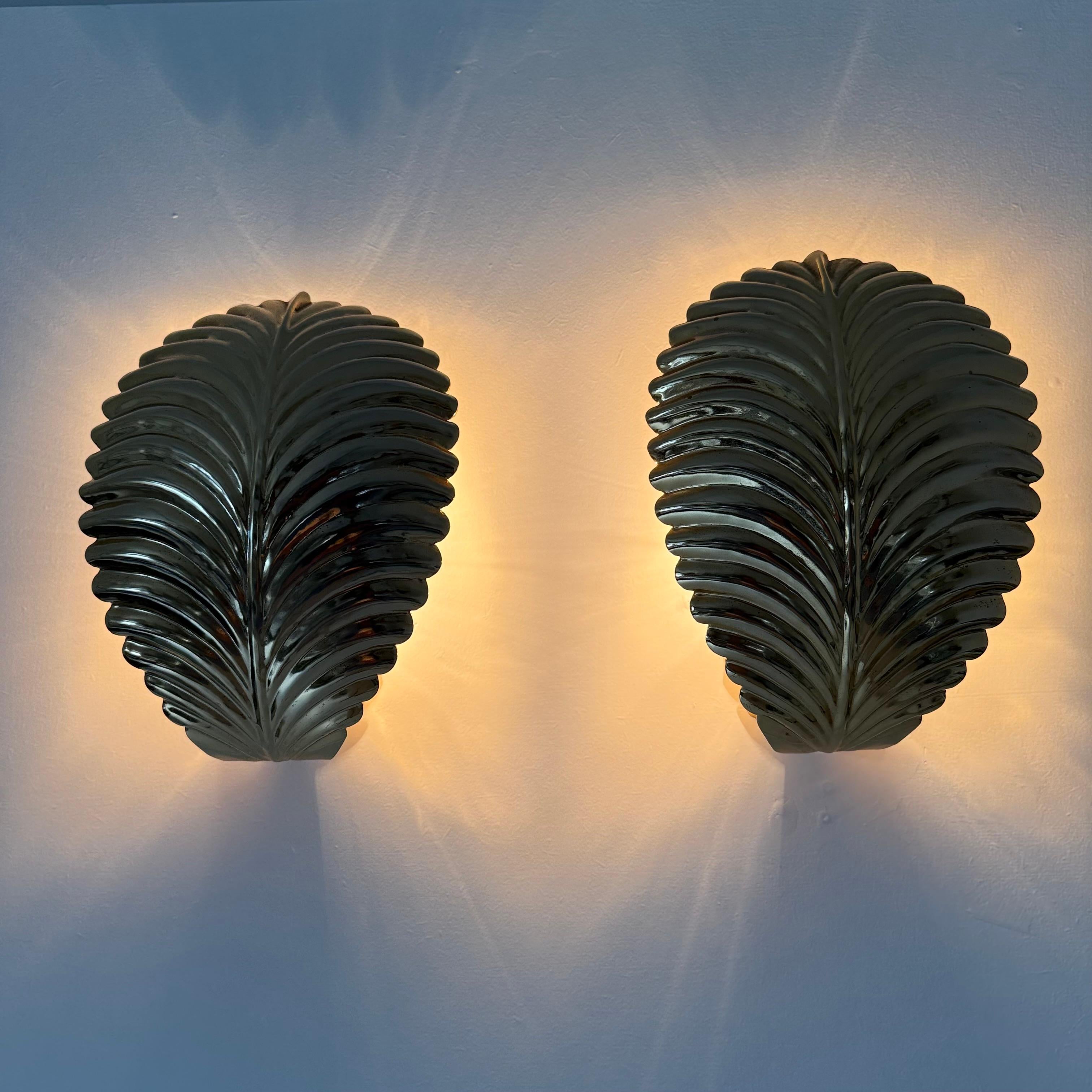 Paire d'appliques en feuilles de palmier, 1970 en vente 1