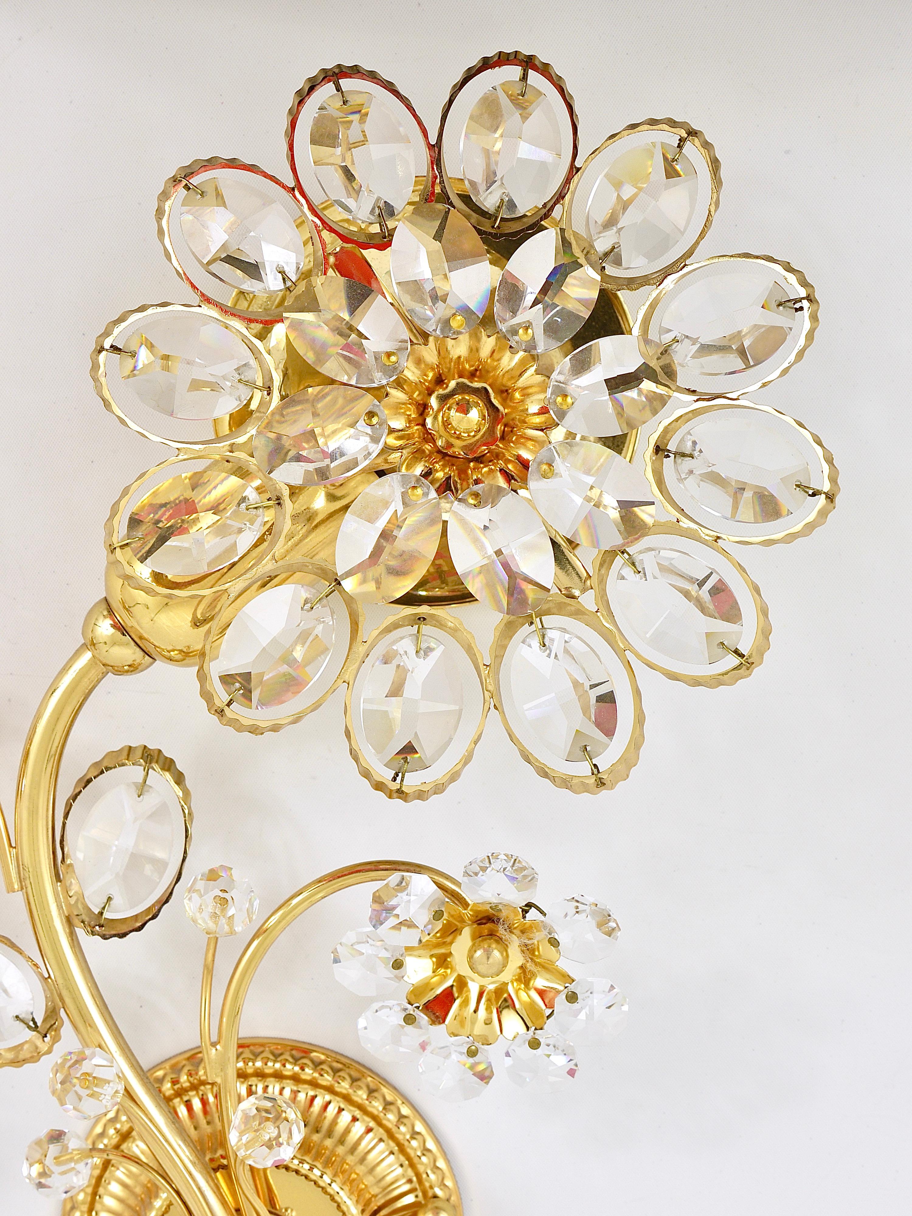 Paire d'appliques florales en laiton doré Palwa avec cristaux:: Allemagne:: 1970 en vente 6