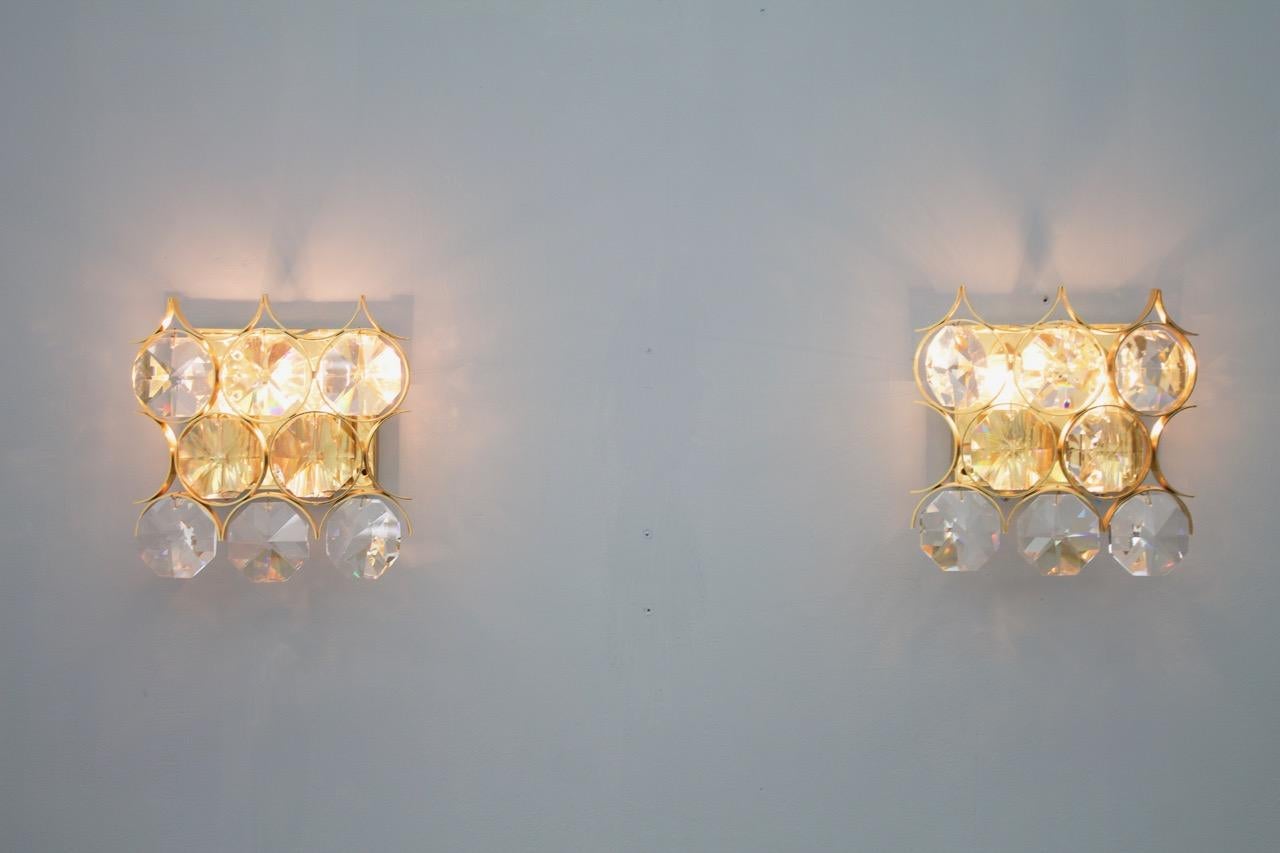 Hollywood Regency Pair of Palwa Wall Sconces Crystal Glass and Gilded Brass, Germany, 1960s For Sale