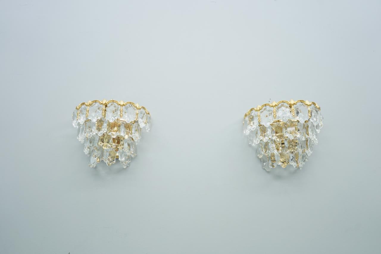 Hollywood Regency Pair of Palwa Wall Sconces Lights Brass and Crystal Glass, 1960s For Sale