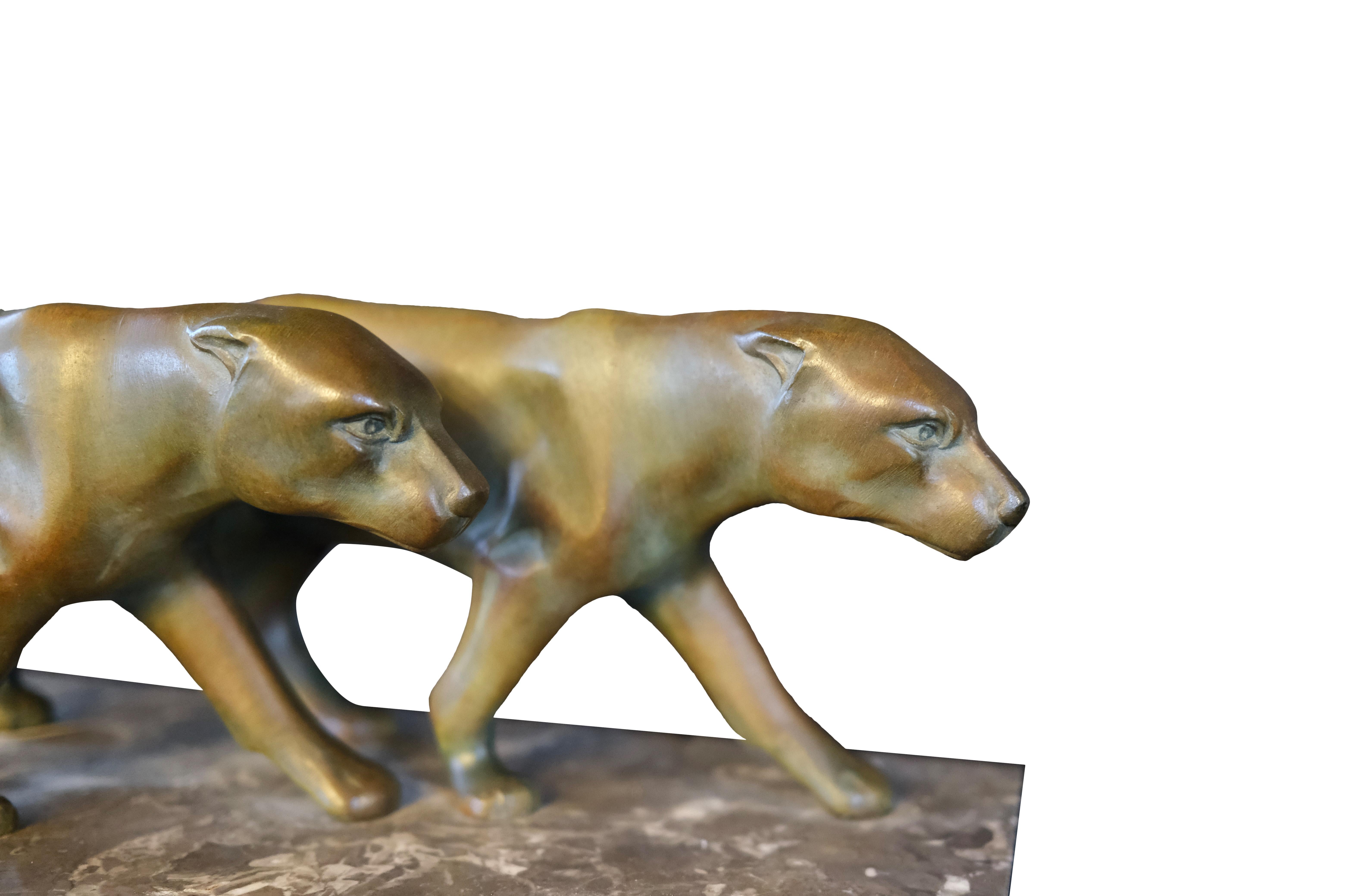 Pair of Panthers Art Deco Sculpture 1930s on Marble Base In Fair Condition In Ulm, DE