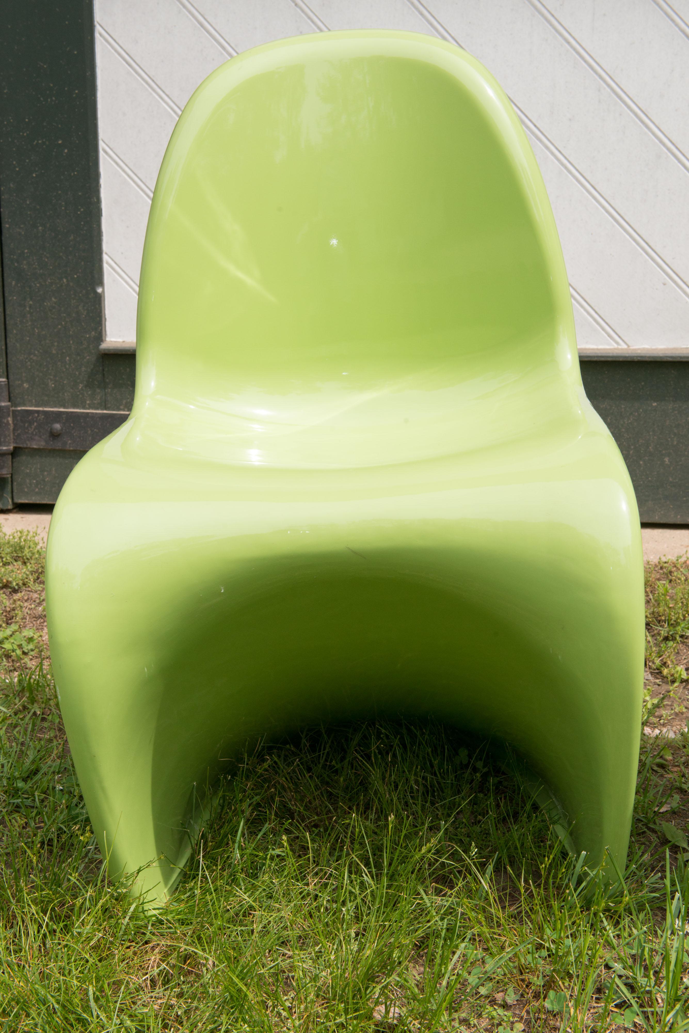 Scandinavian Modern Pair of Panton Classic Chairs in Lime Green For Sale