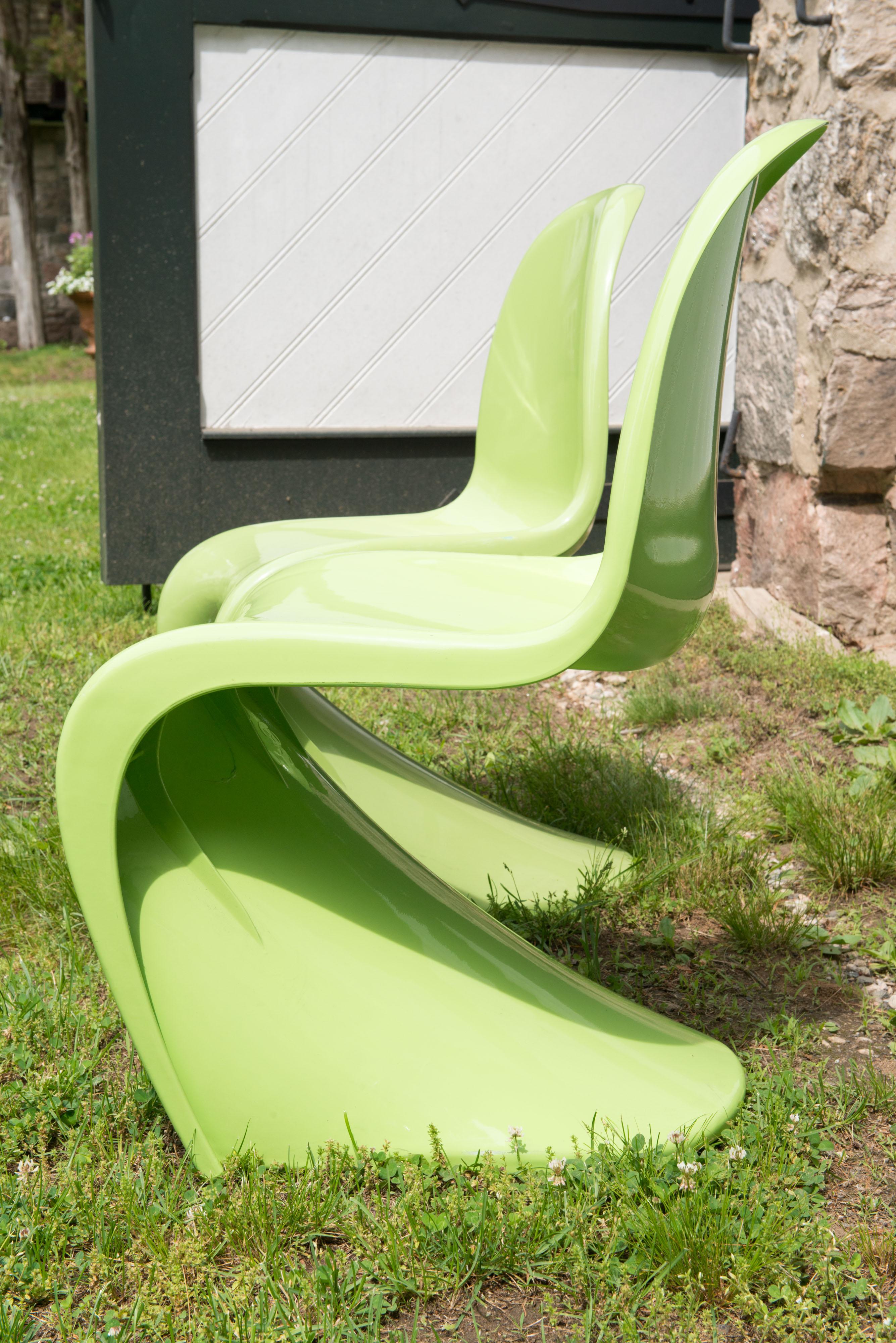 Danish Pair of Panton Classic Chairs in Lime Green For Sale