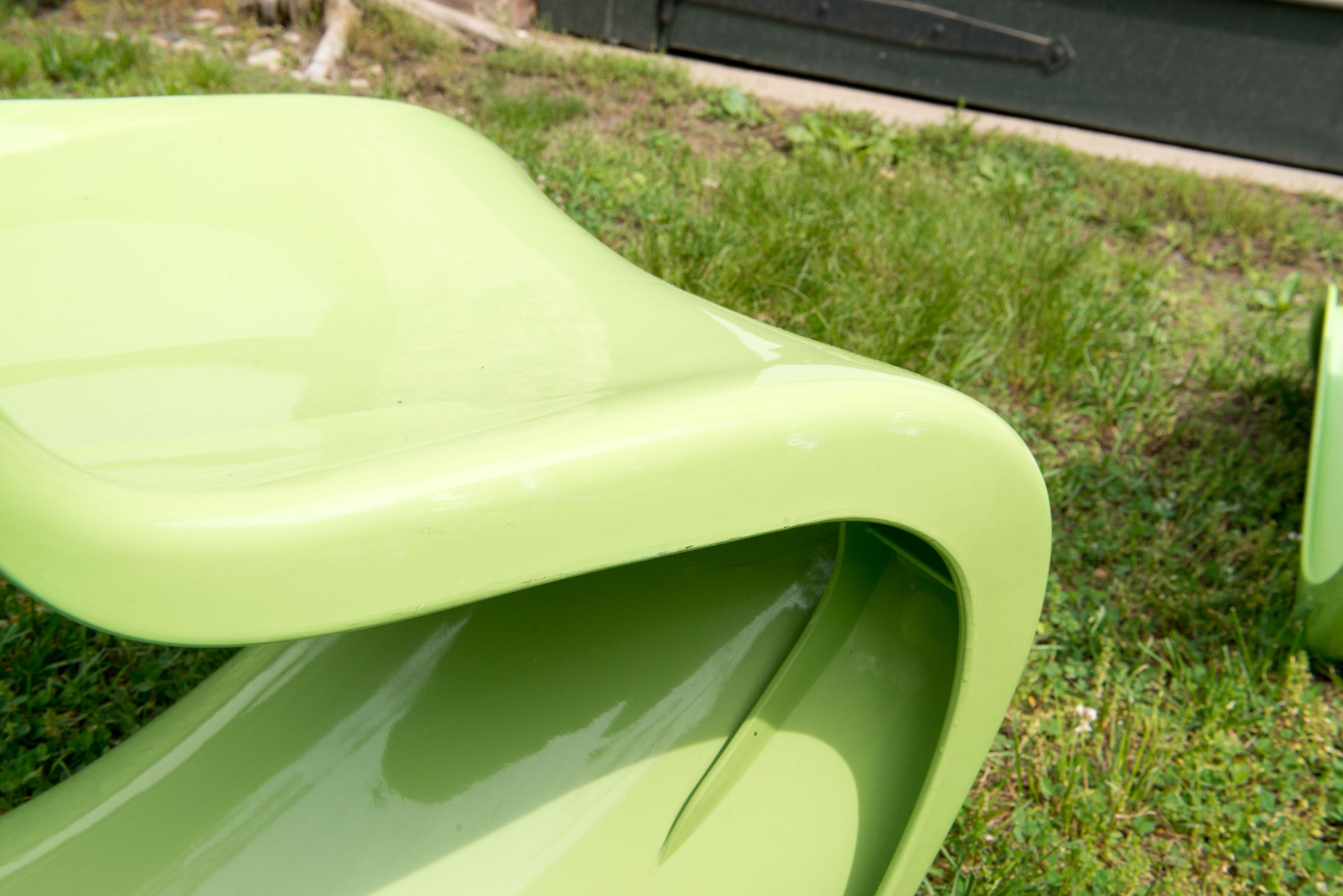 Pair of Panton Classic Chairs in Lime Green In Good Condition For Sale In Stamford, CT