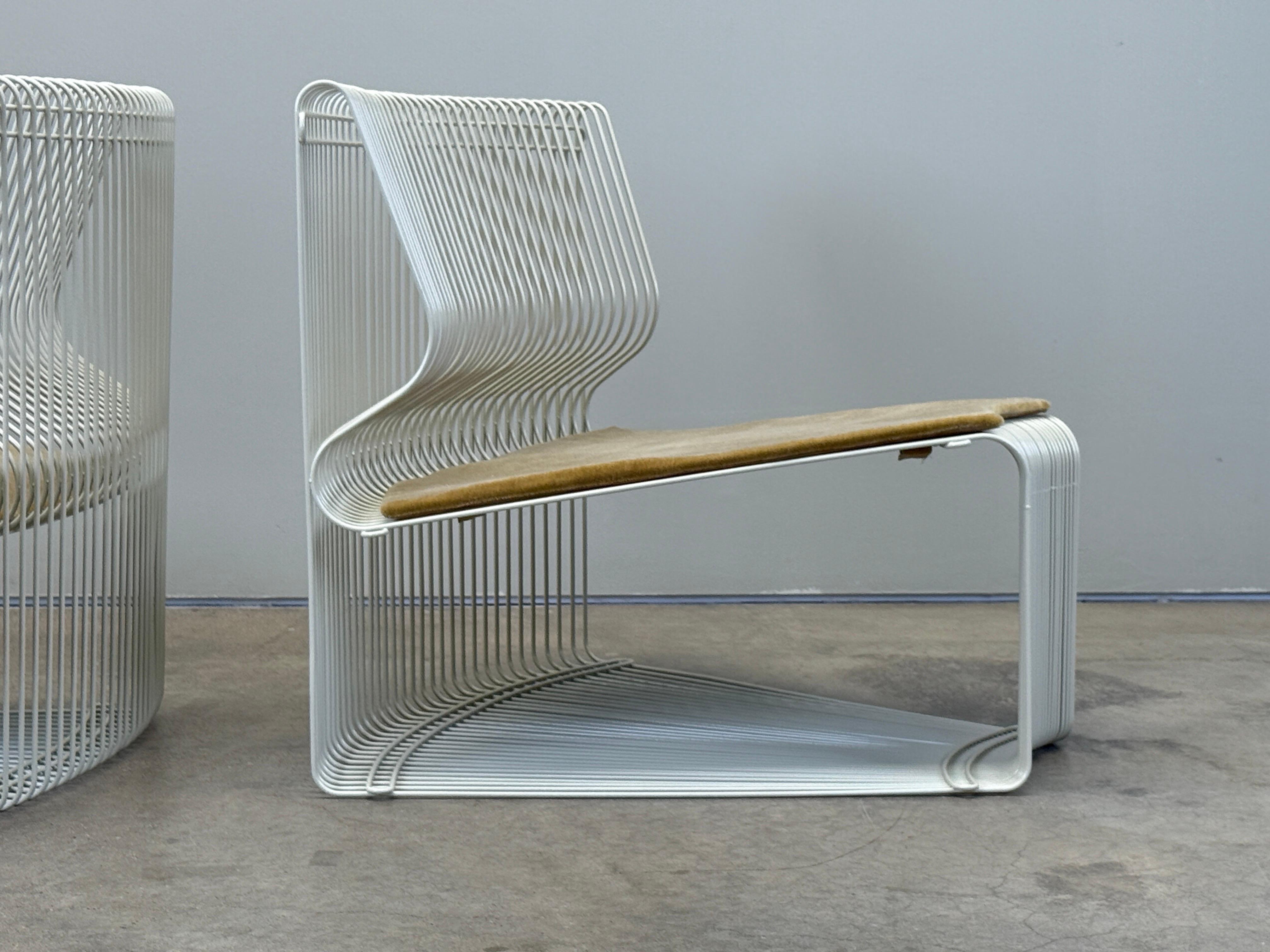 Pareja de tumbonas Pantonova de Verner Panton en Bueno estado para la venta en Dallas, TX