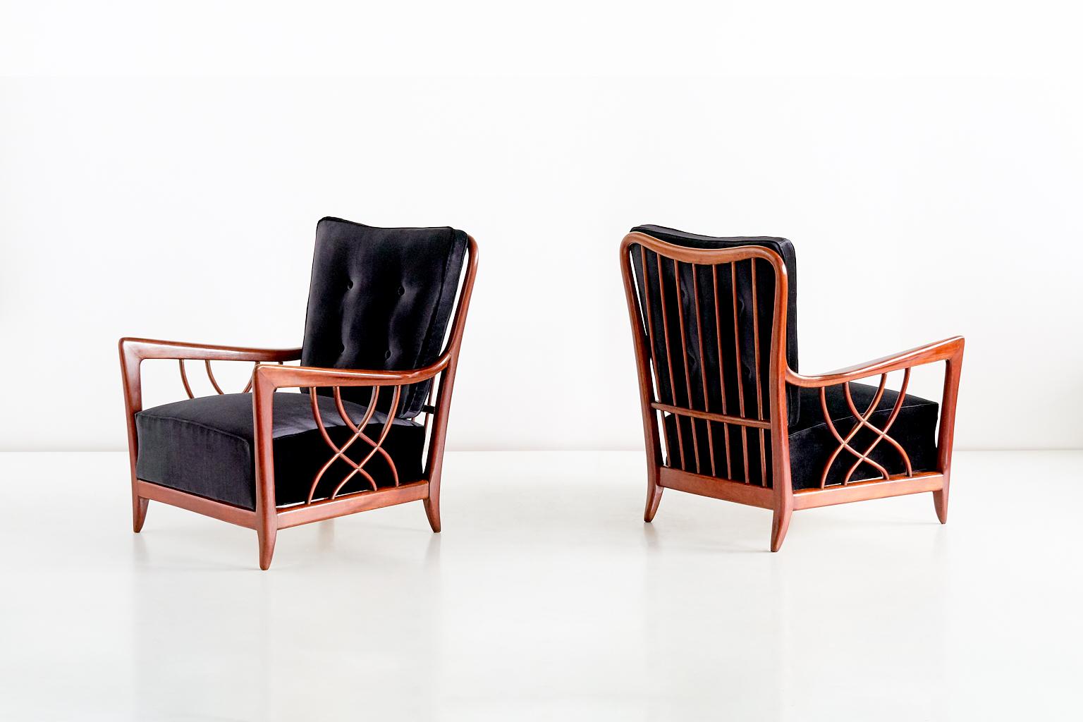 Mid-Century Modern Pair of Paolo Buffa Armchairs in Mahogany and Black Velvet, Italy, 1940s