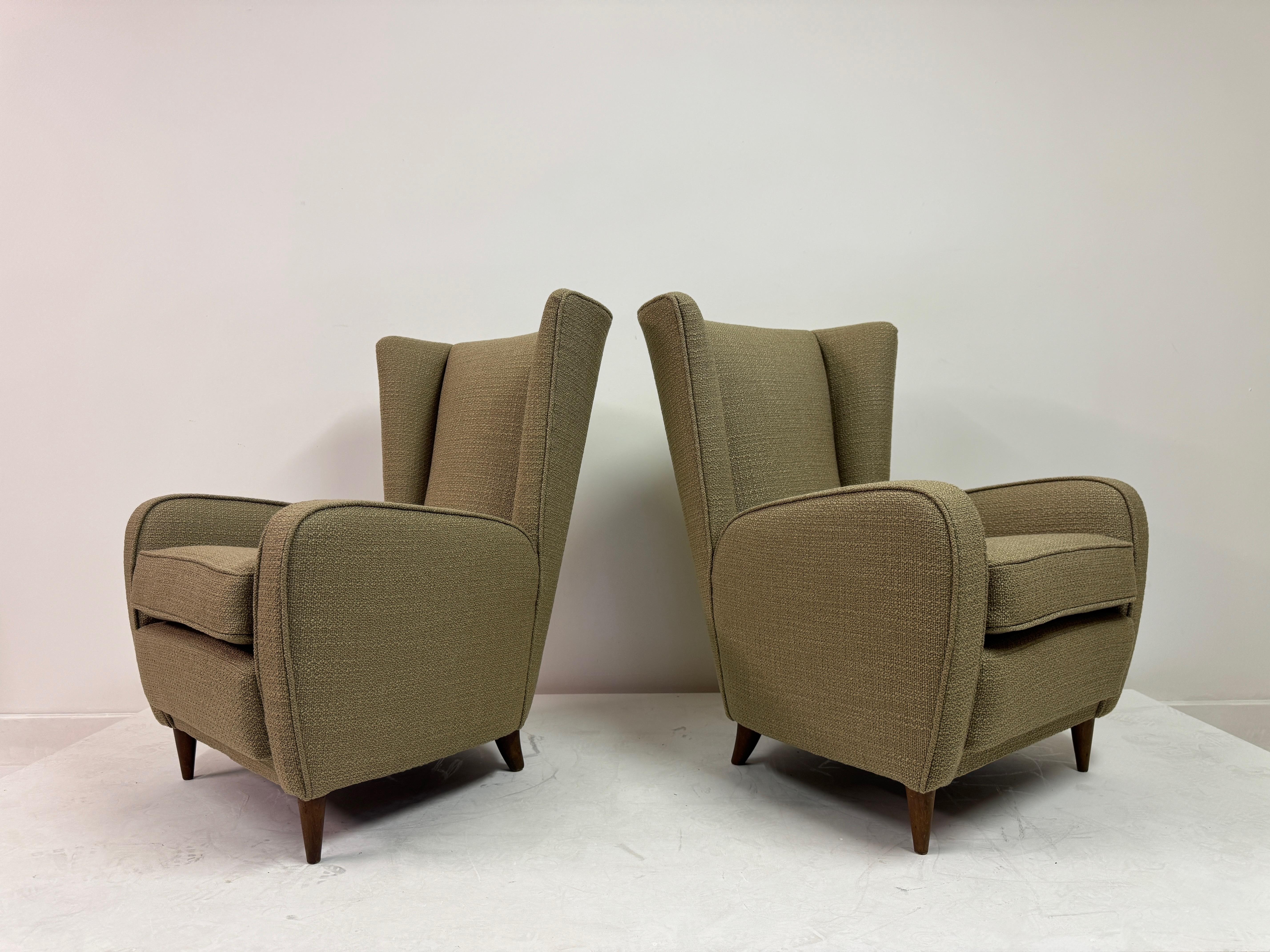 Paire de fauteuils Paolo Buffa, Italie, années 1950 en vente 7